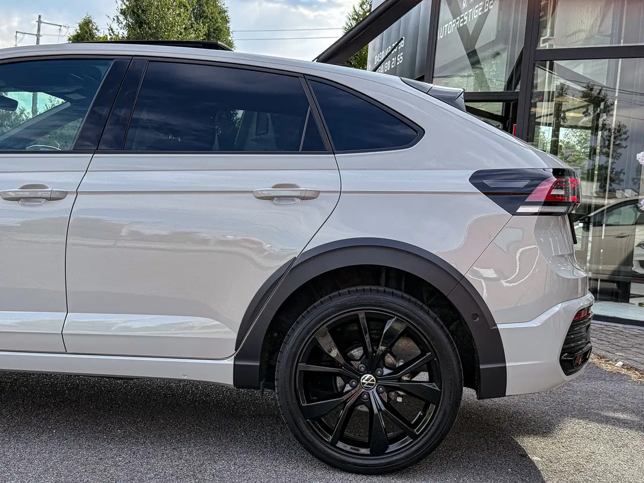 Volkswagen Taigo 1.5 TSI 3x R-Line DSG Nardo Black Edition IQ.Light Pano ACC Blindspot Camera CarPlay, миниатюра 6