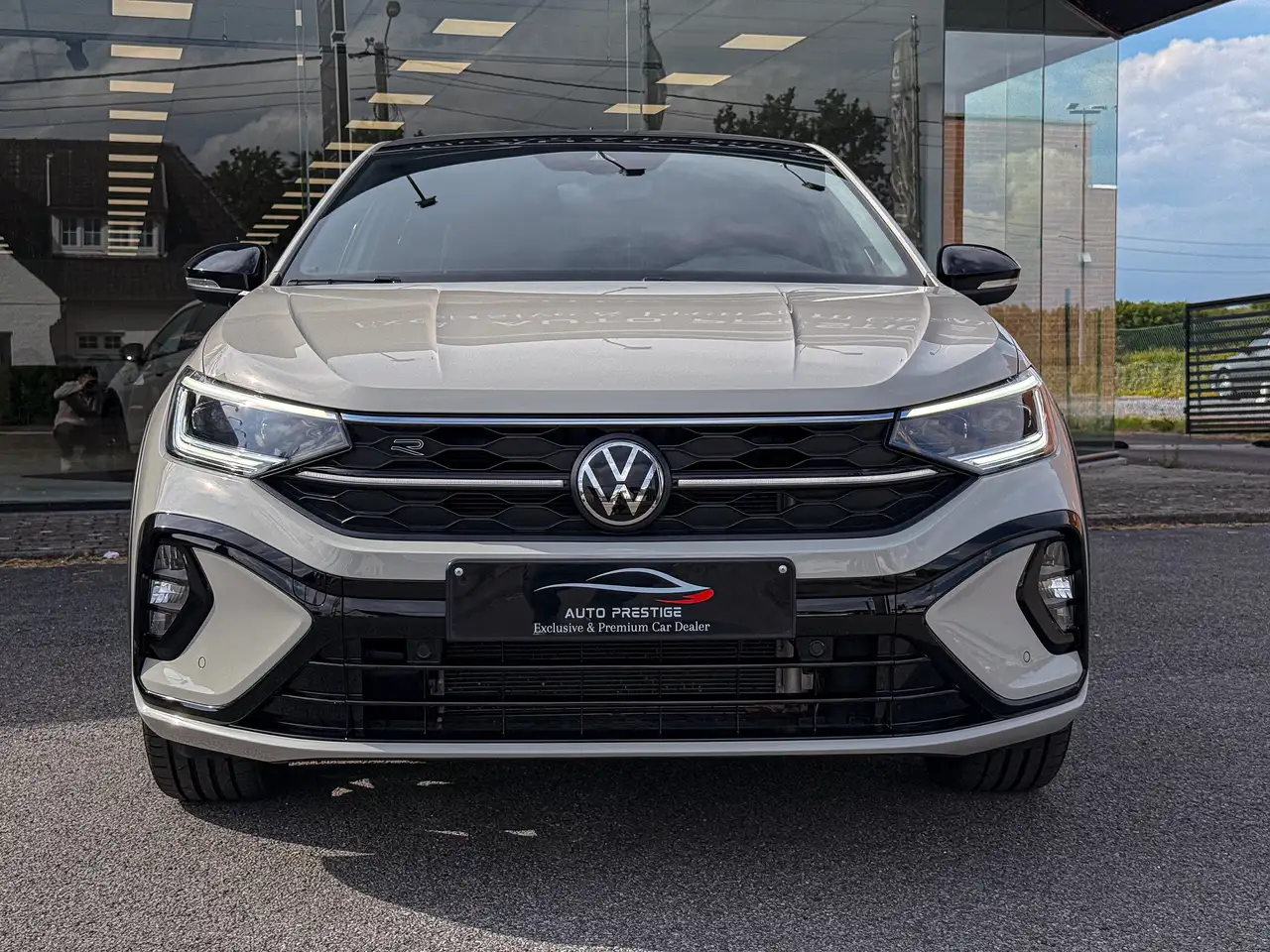 Volkswagen Taigo 1.5 TSI 3x R-Line DSG Nardo Black Edition IQ.Light Pano ACC Blindspot Camera CarPlay, миниатюра 4
