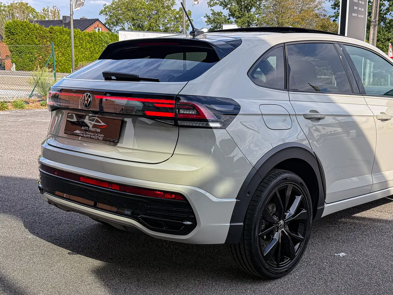 Volkswagen Taigo 1.5 TSI 3x R-Line DSG Nardo Black Edition IQ.Light Pano ACC Blindspot Camera CarPlay, миниатюра 10