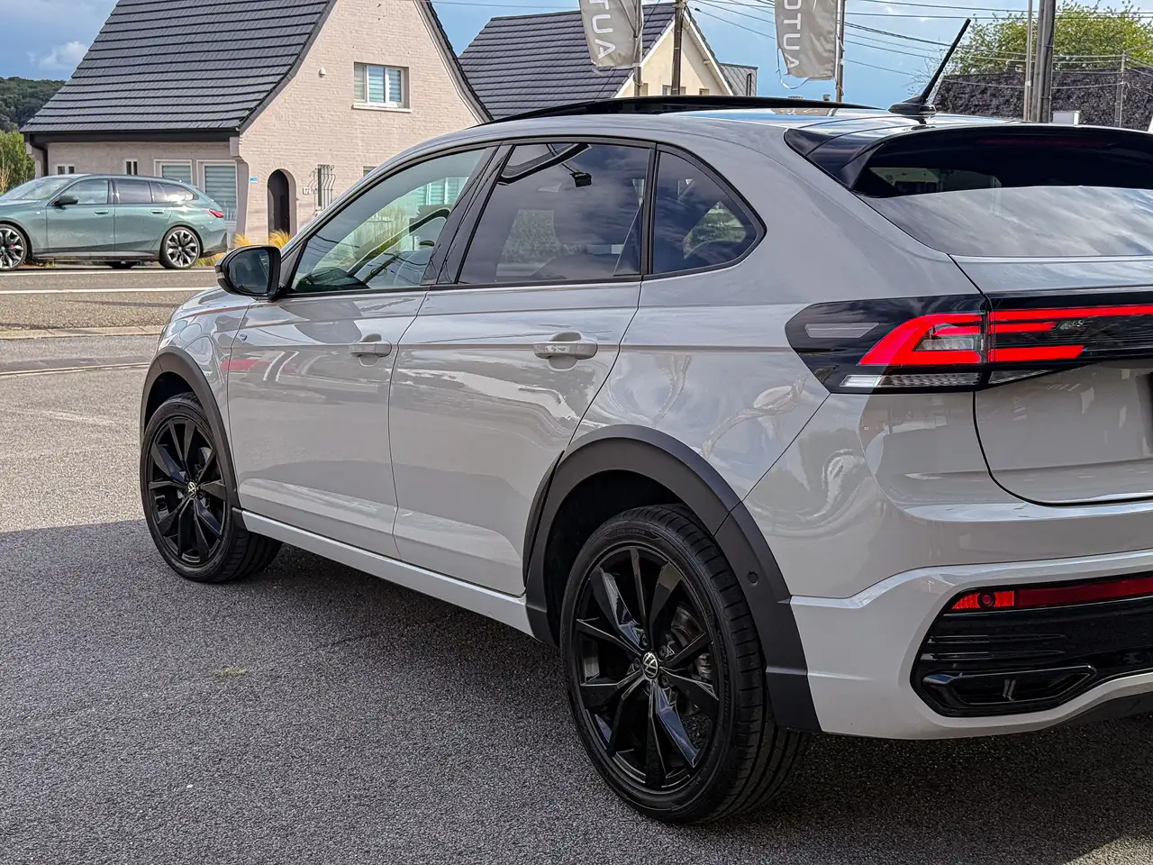 Volkswagen Taigo 1.5 TSI 3x R-Line DSG Nardo Black Edition IQ.Light Pano ACC Blindspot Camera CarPlay, миниатюра 8