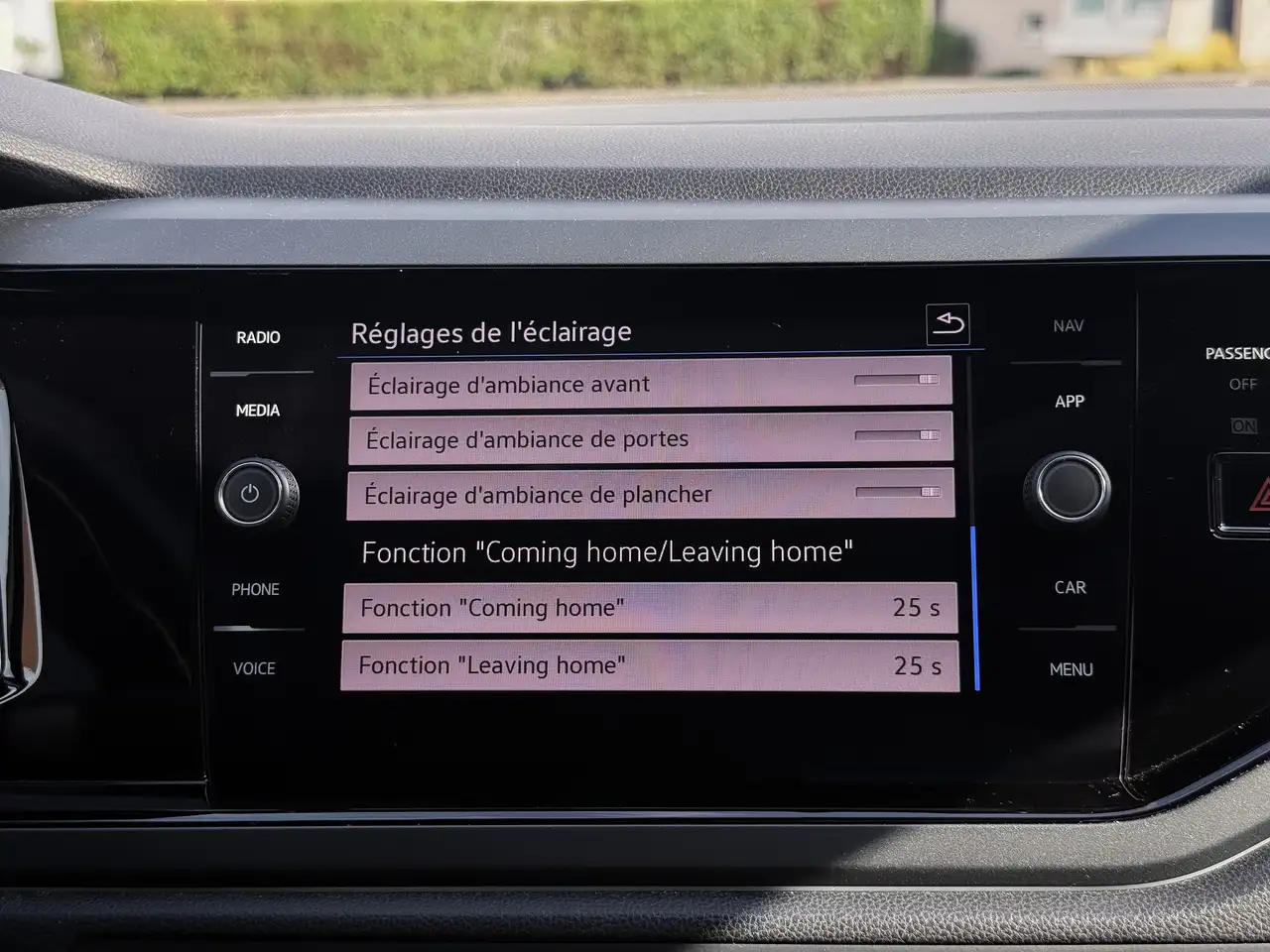 Volkswagen Taigo 1.5 TSI 3x R-Line DSG Nardo Black Edition IQ.Light Pano ACC Blindspot Camera CarPlay, миниатюра 28