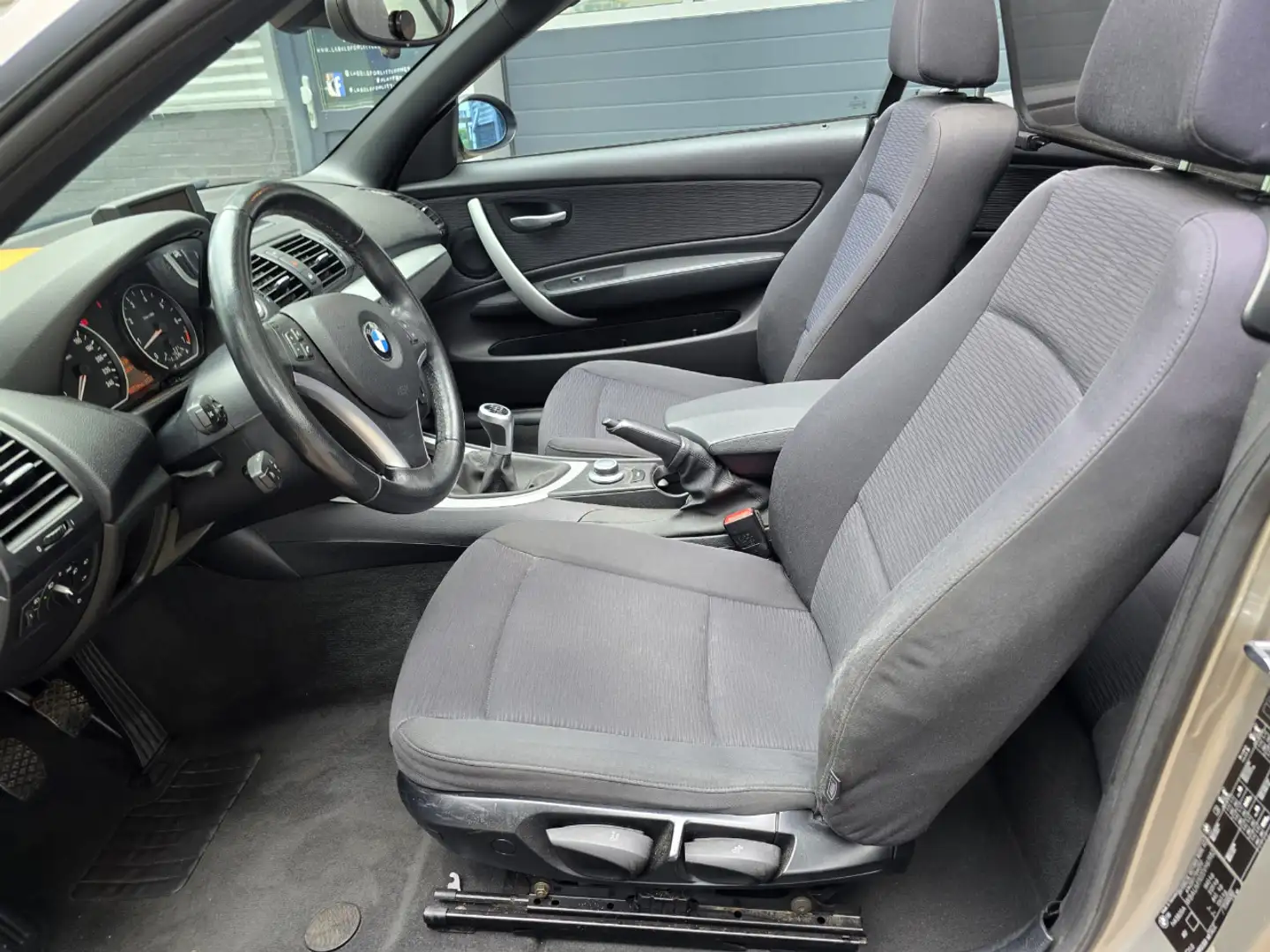BMW 118 1 SERIE 118I HIGH EXECUTIVE Grau - 2