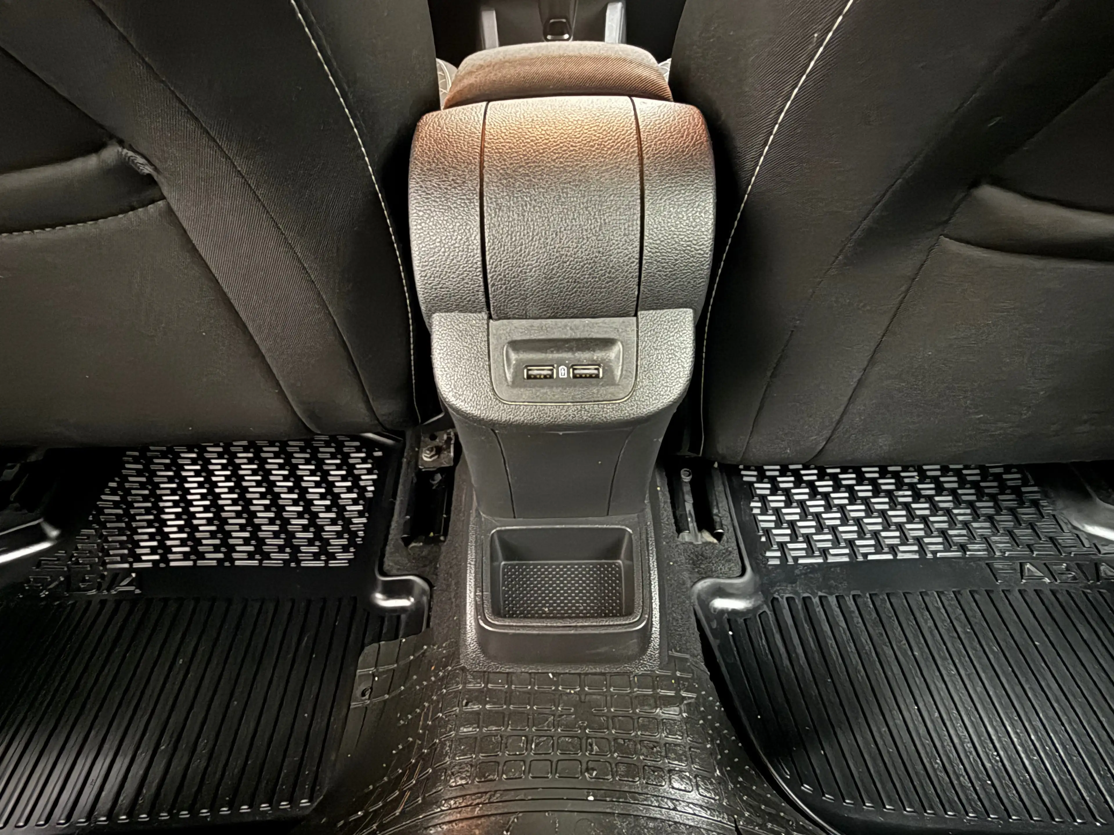 Skoda Fabia Ambition — photo 15