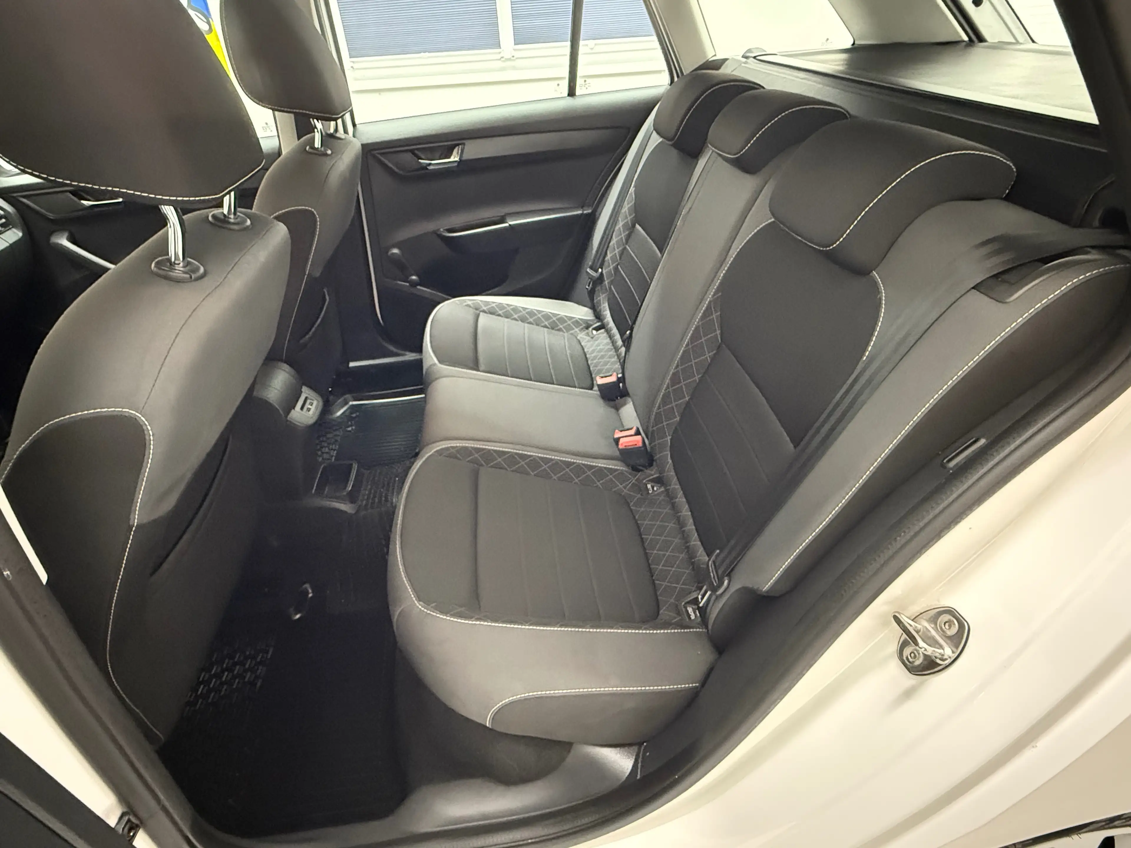 Skoda Fabia Ambition — photo 13