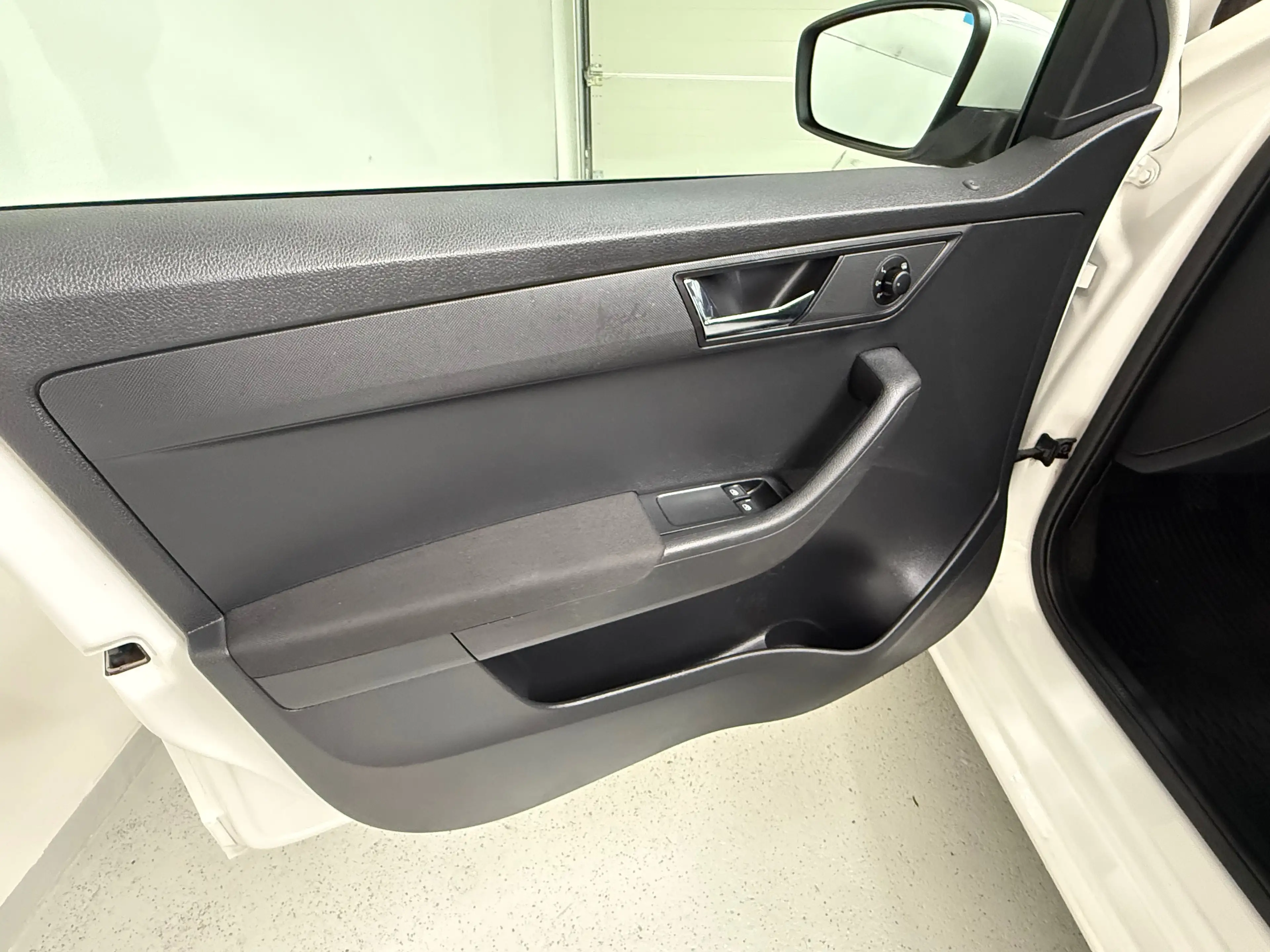 Skoda Fabia Ambition — photo 10