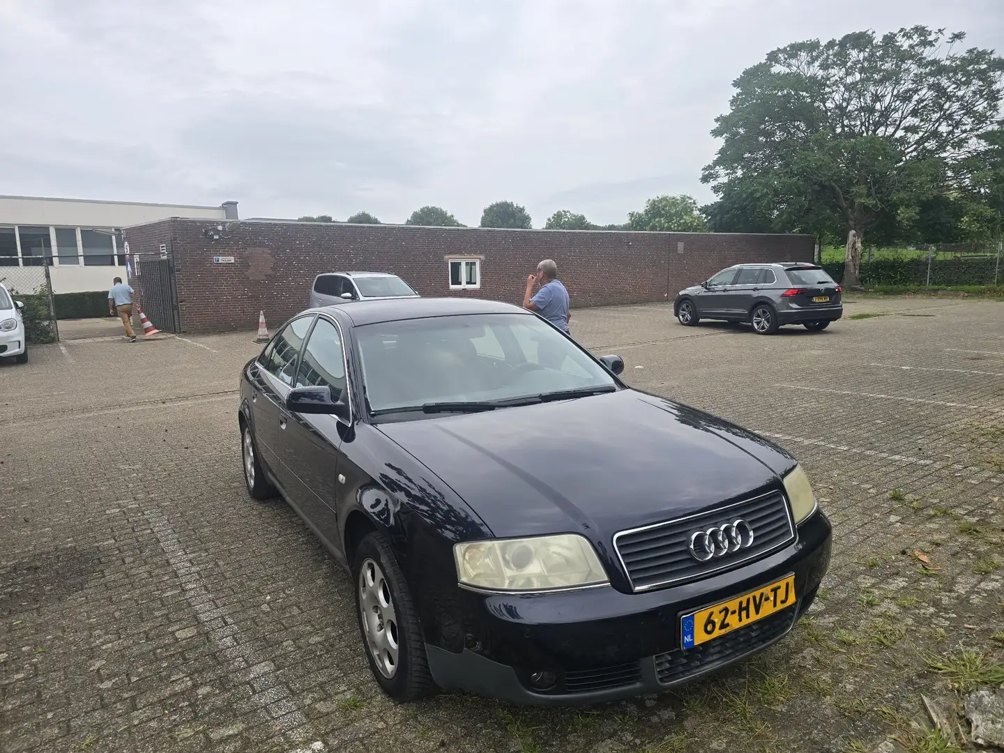 Audi A6 2.0 - 1