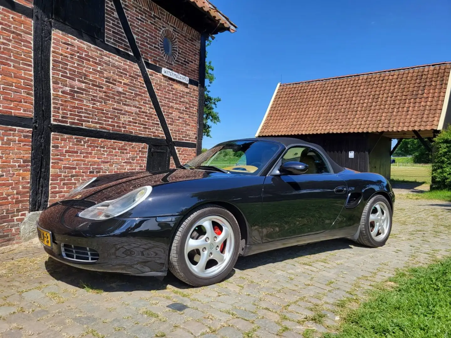 Porsche Boxster 2.7 met garantie. 8 x Boxster op voorraad Schwarz - 2