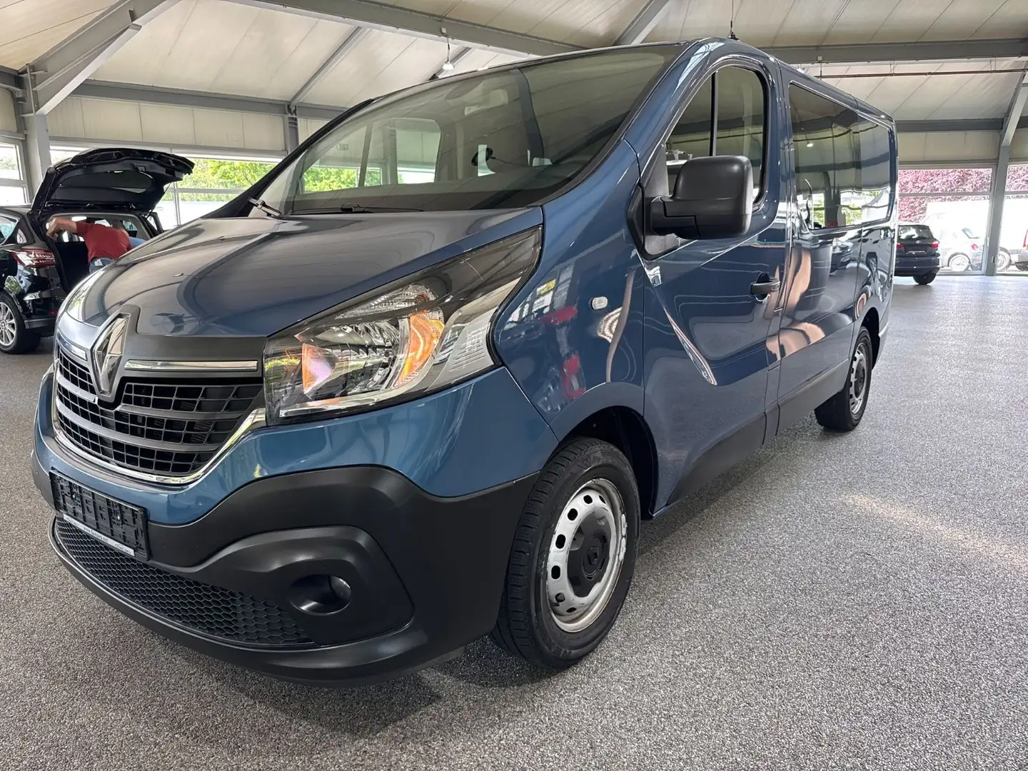 Renault Trafic Doka L1H1 Komfort 6-Sitzer AHK RfK Klima Blauw - 1