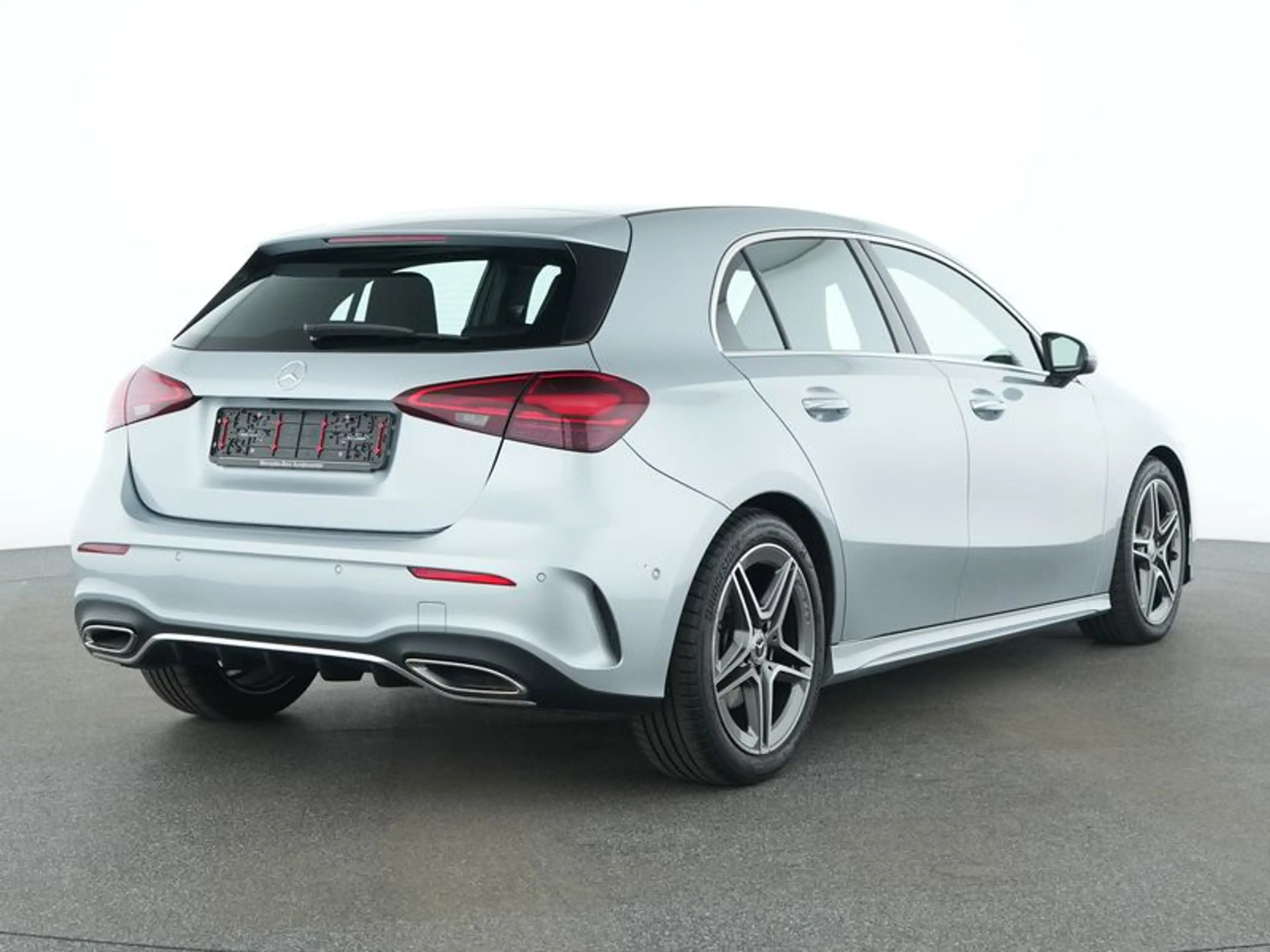 Mercedes-Benz A 220 d AMG-Sport/LED/Cam/Stdhz/Keyl/Ambiente/18 — photo 3