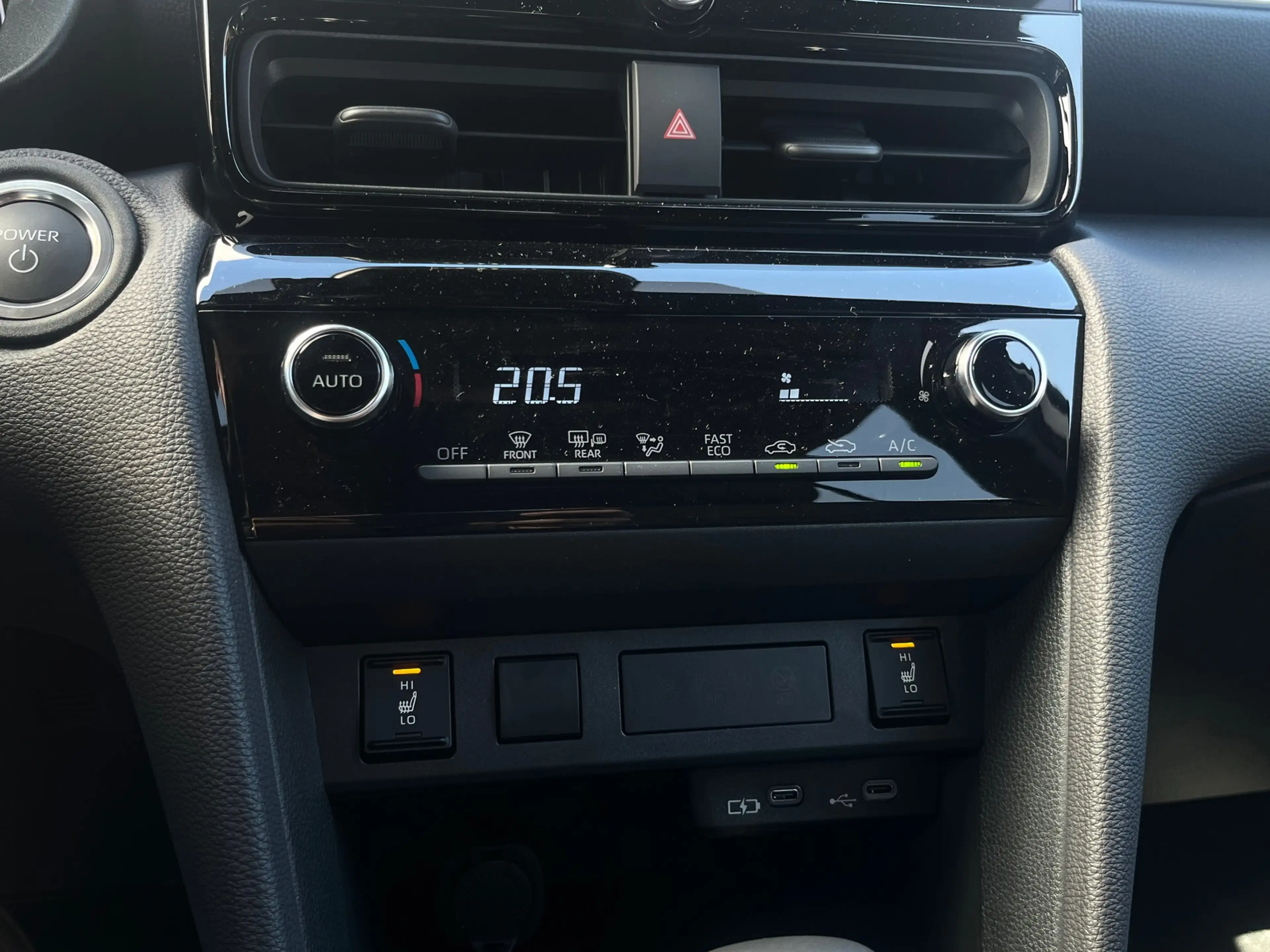 Toyota Yaris Cross 1.5 Hybrid 130 Dynamic | Trekhaak | Adaptive | LED — photo 23