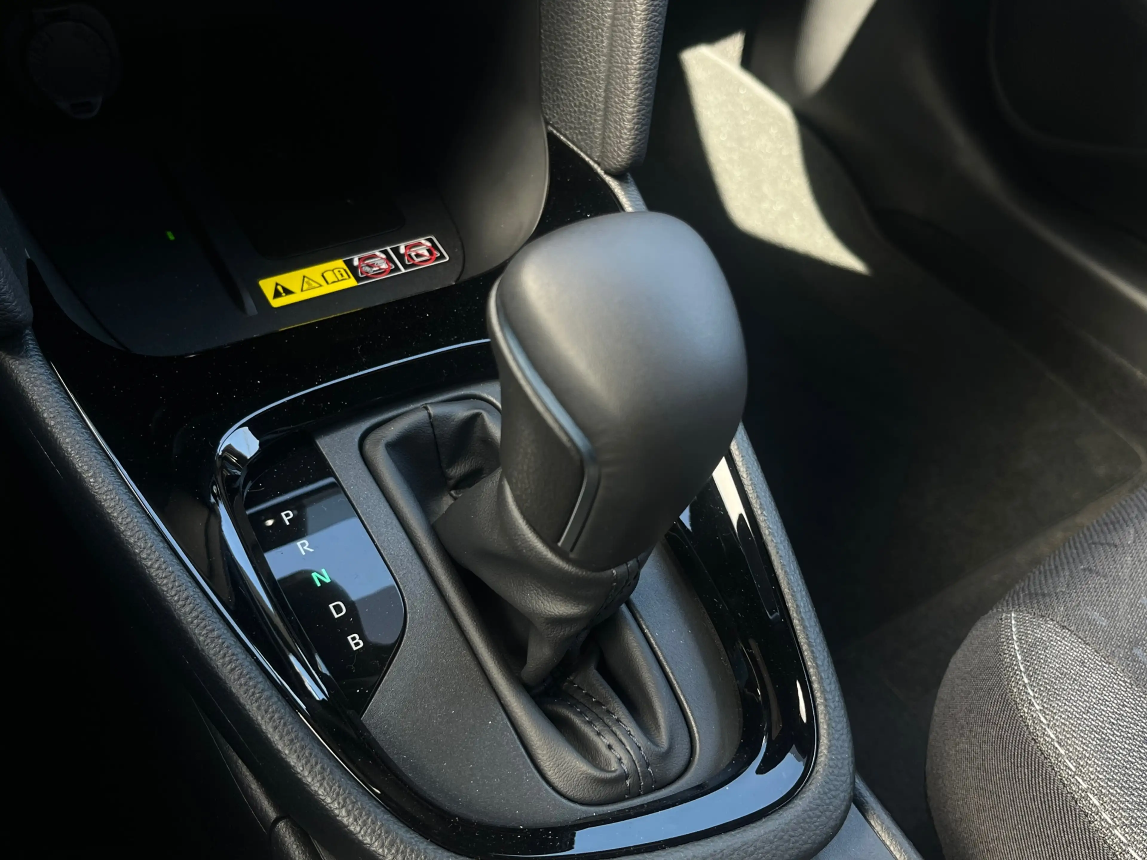 Toyota Yaris Cross 1.5 Hybrid 130 Dynamic | Trekhaak | Adaptive | LED — photo 26
