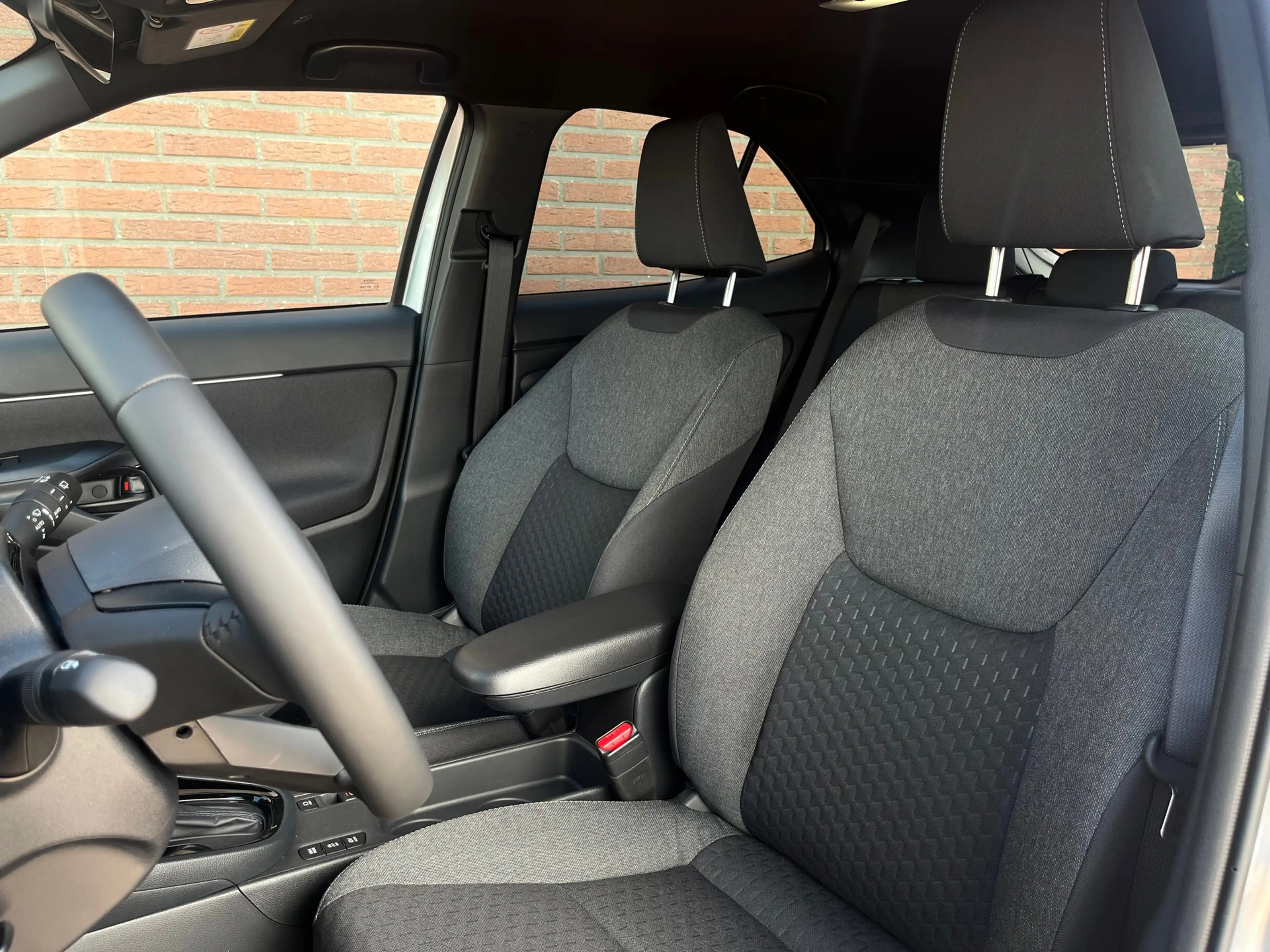 Toyota Yaris Cross 1.5 Hybrid 130 Dynamic | Trekhaak | Adaptive | LED — photo 3