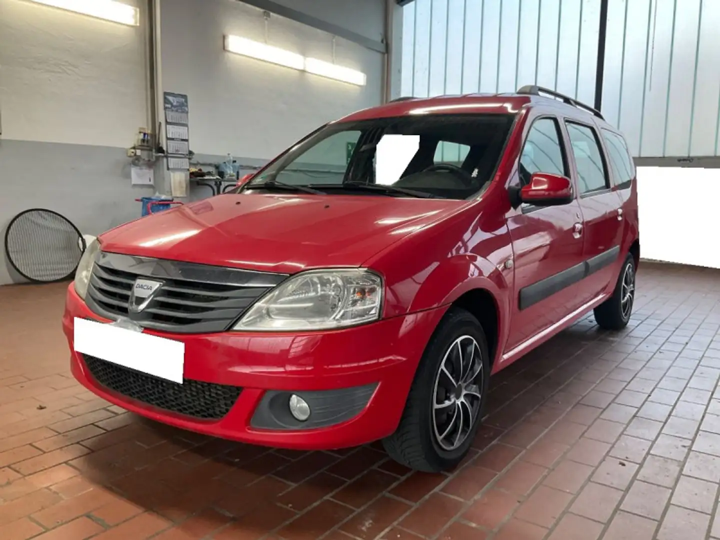 Dacia Logan 1.5 DCI 85CH LAUREATE 5 PLACES Rouge - 2