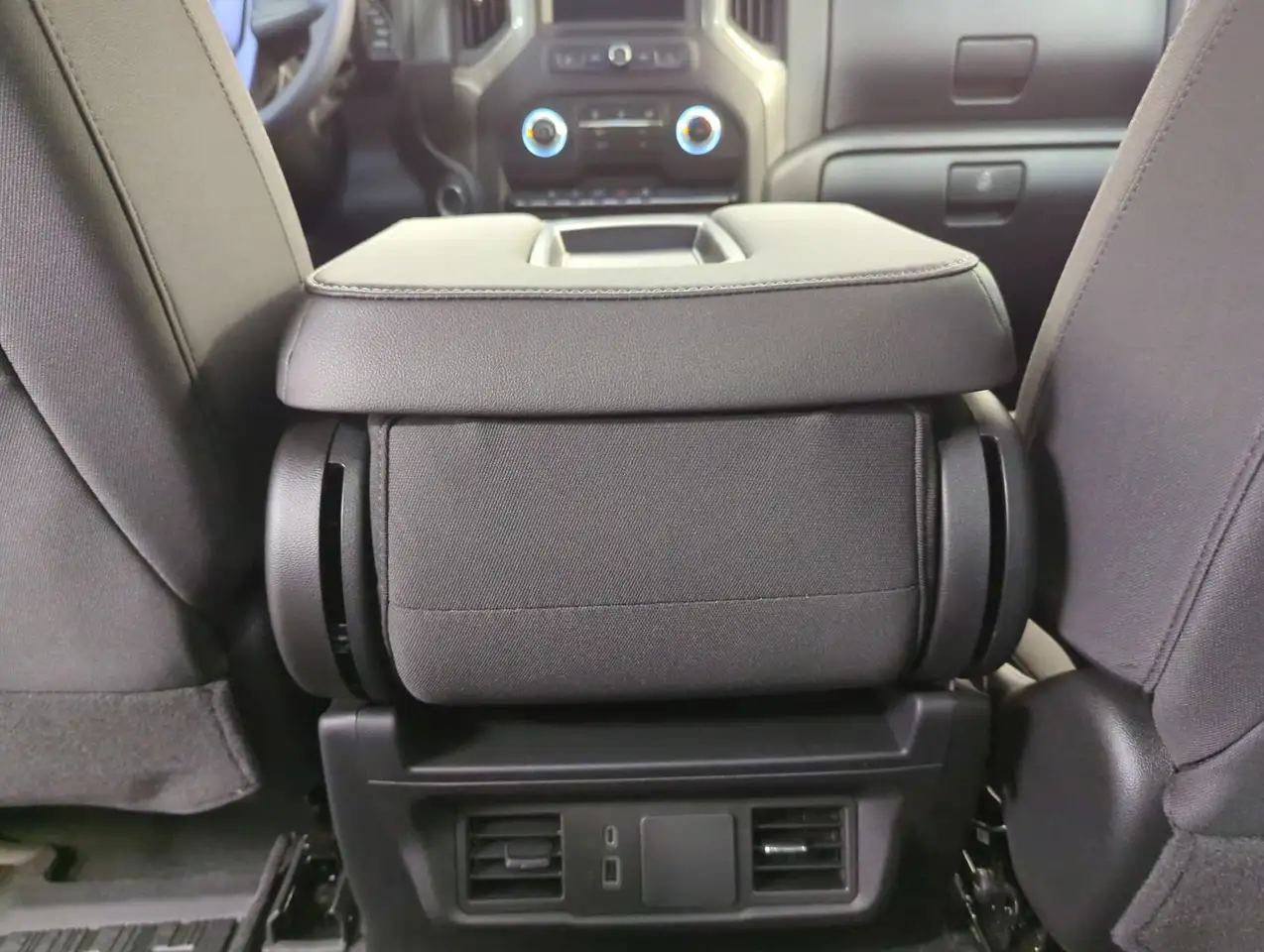 GMC Sierra 1500 photo GMC Sierra 1500
