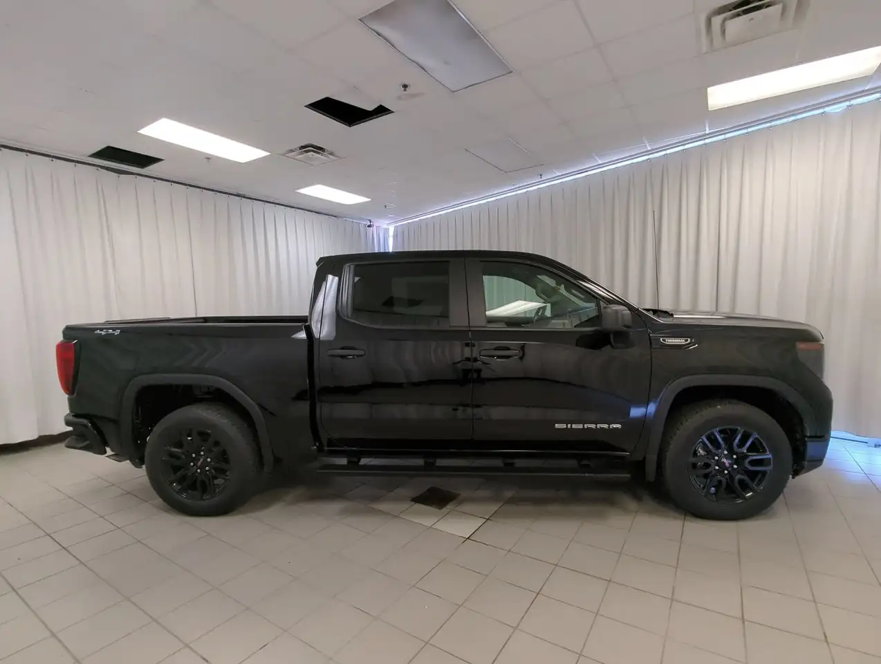 GMC Sierra 1500 photo GMC Sierra 1500