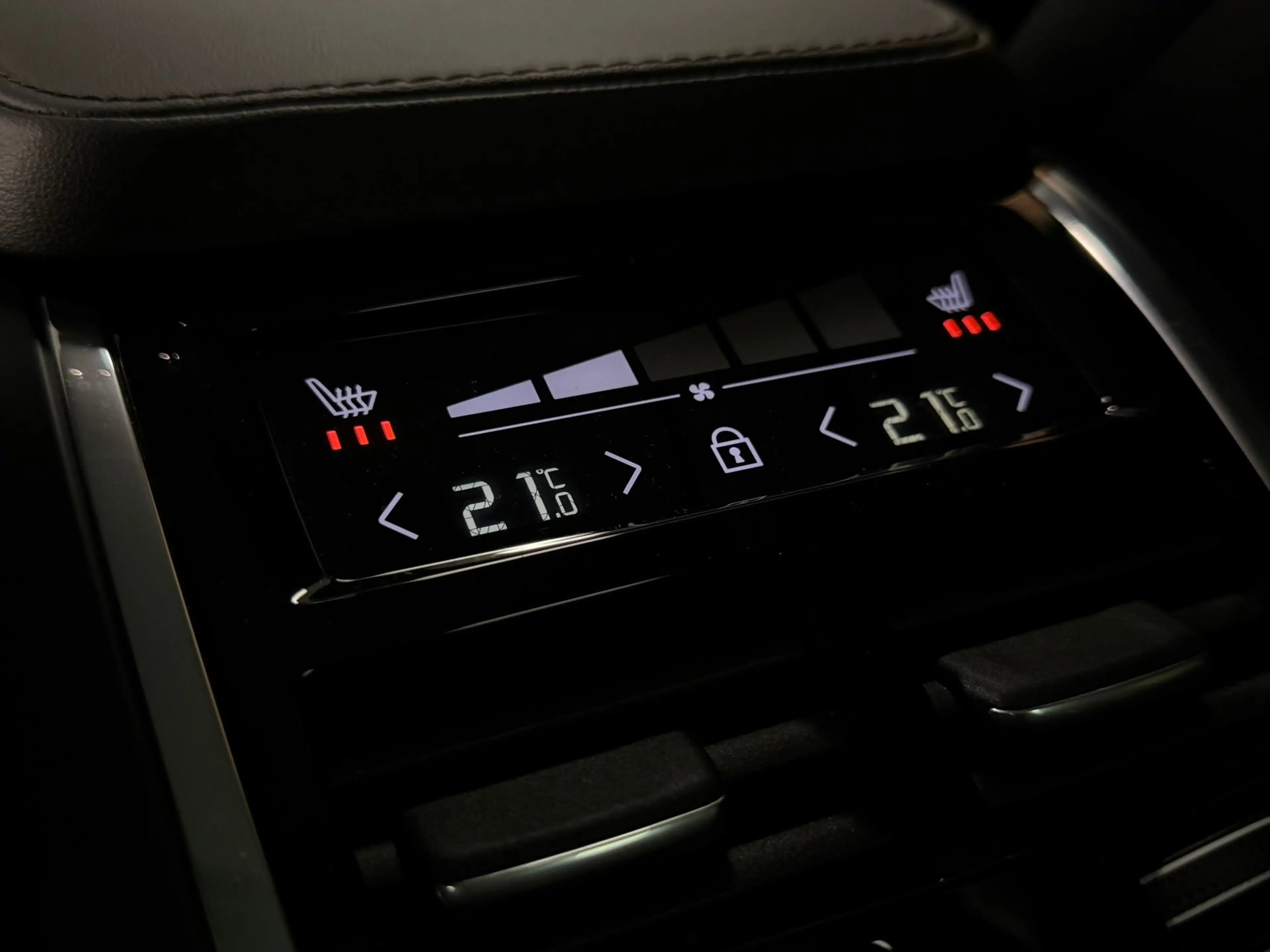 Volvo XC90 T8 AWD Recharge Plus Dark | 360 Camera | Harman Ka — photo 17