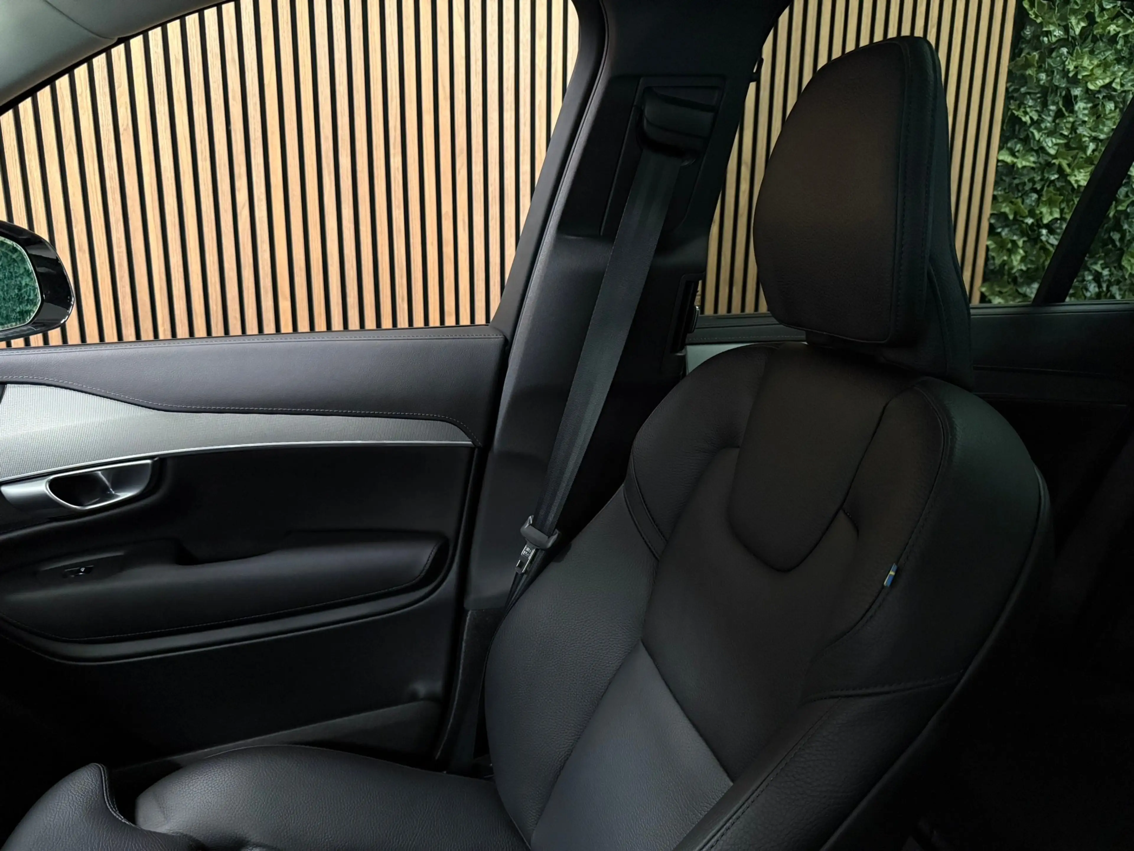 Volvo XC90 T8 AWD Recharge Plus Dark | 360 Camera | Harman Ka — photo 30