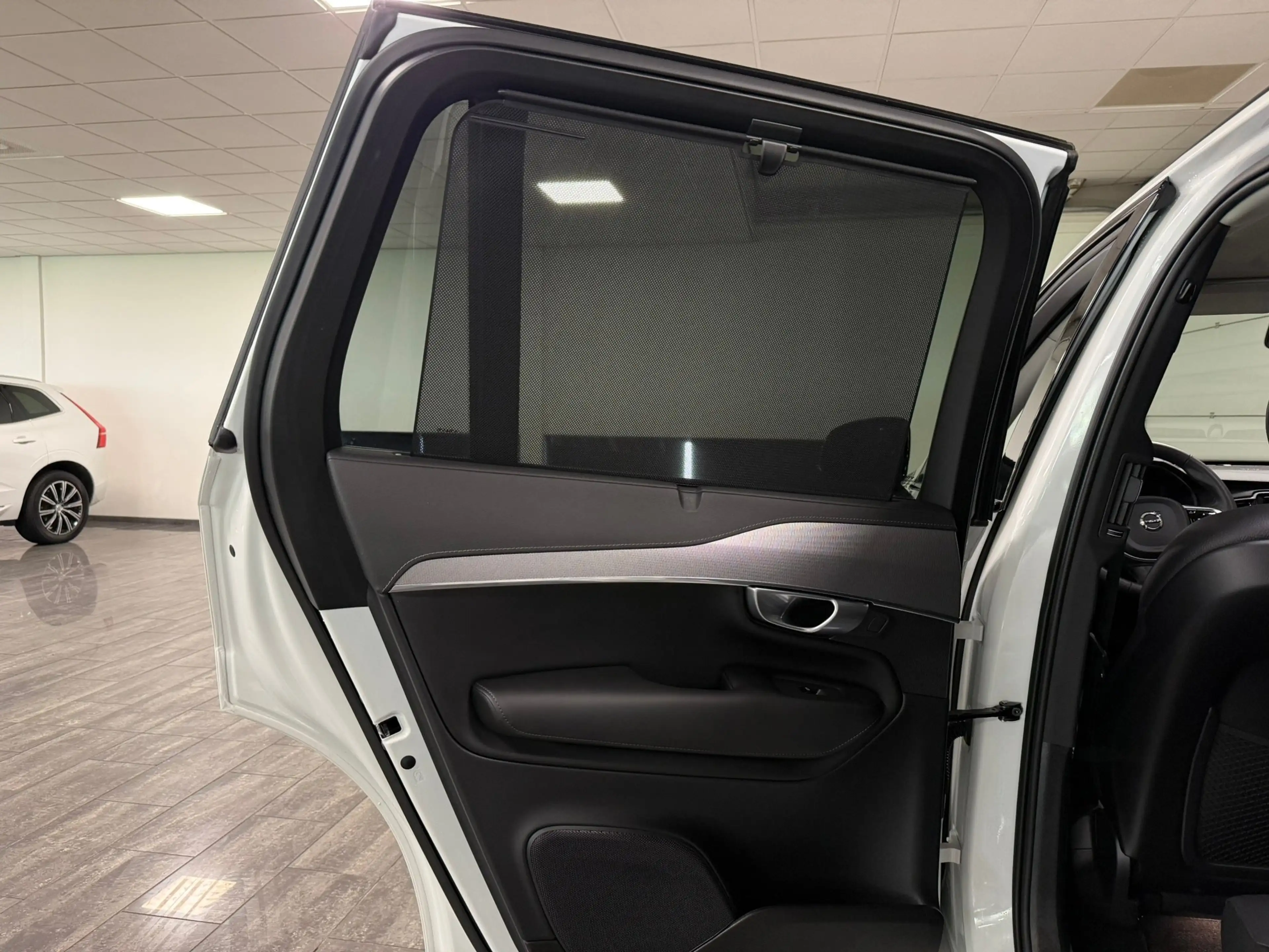 Volvo XC90 T8 AWD Recharge Plus Dark | 360 Camera | Harman Ka — photo 14