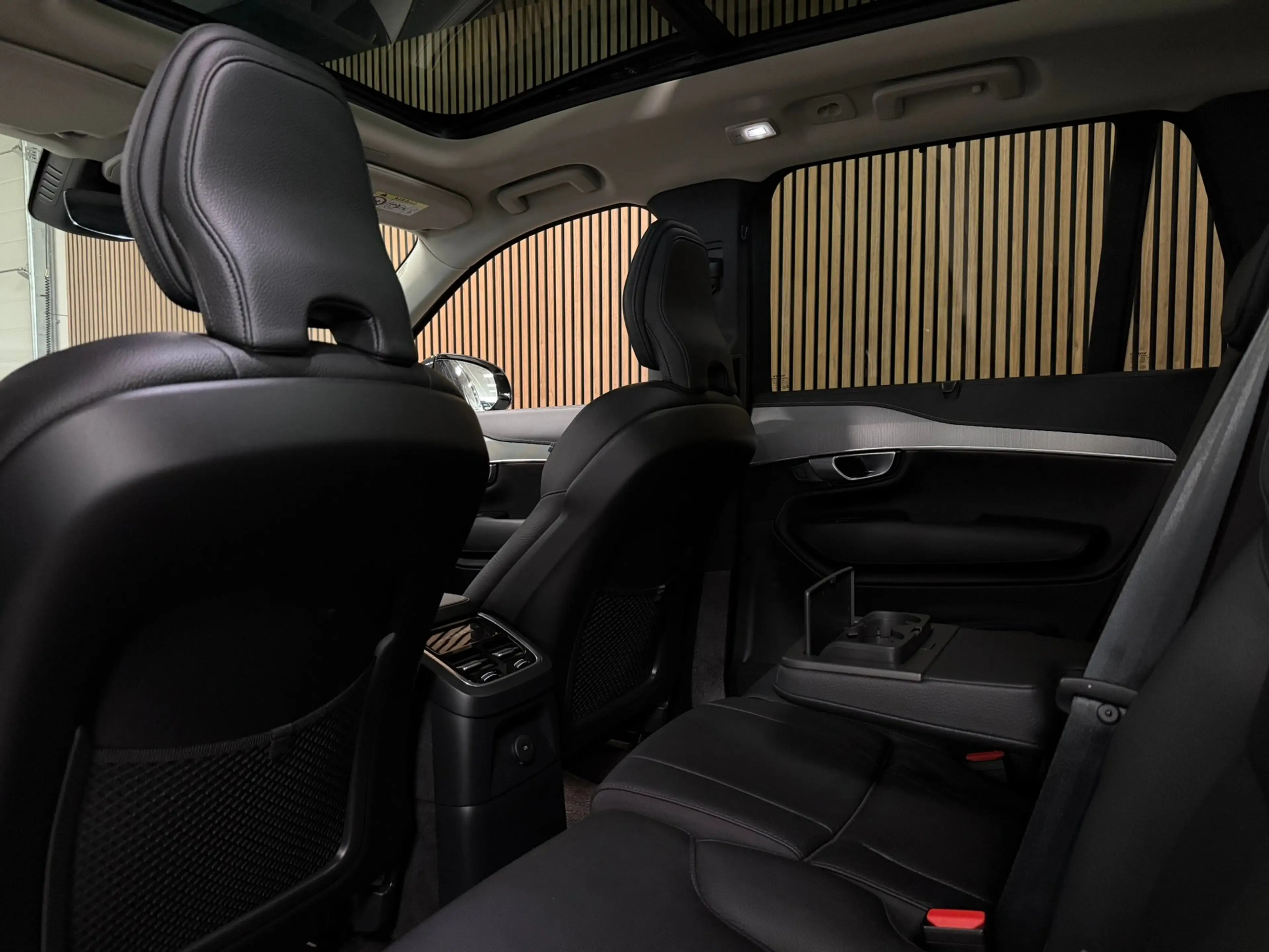 Volvo XC90 T8 AWD Recharge Plus Dark | 360 Camera | Harman Ka — photo 15