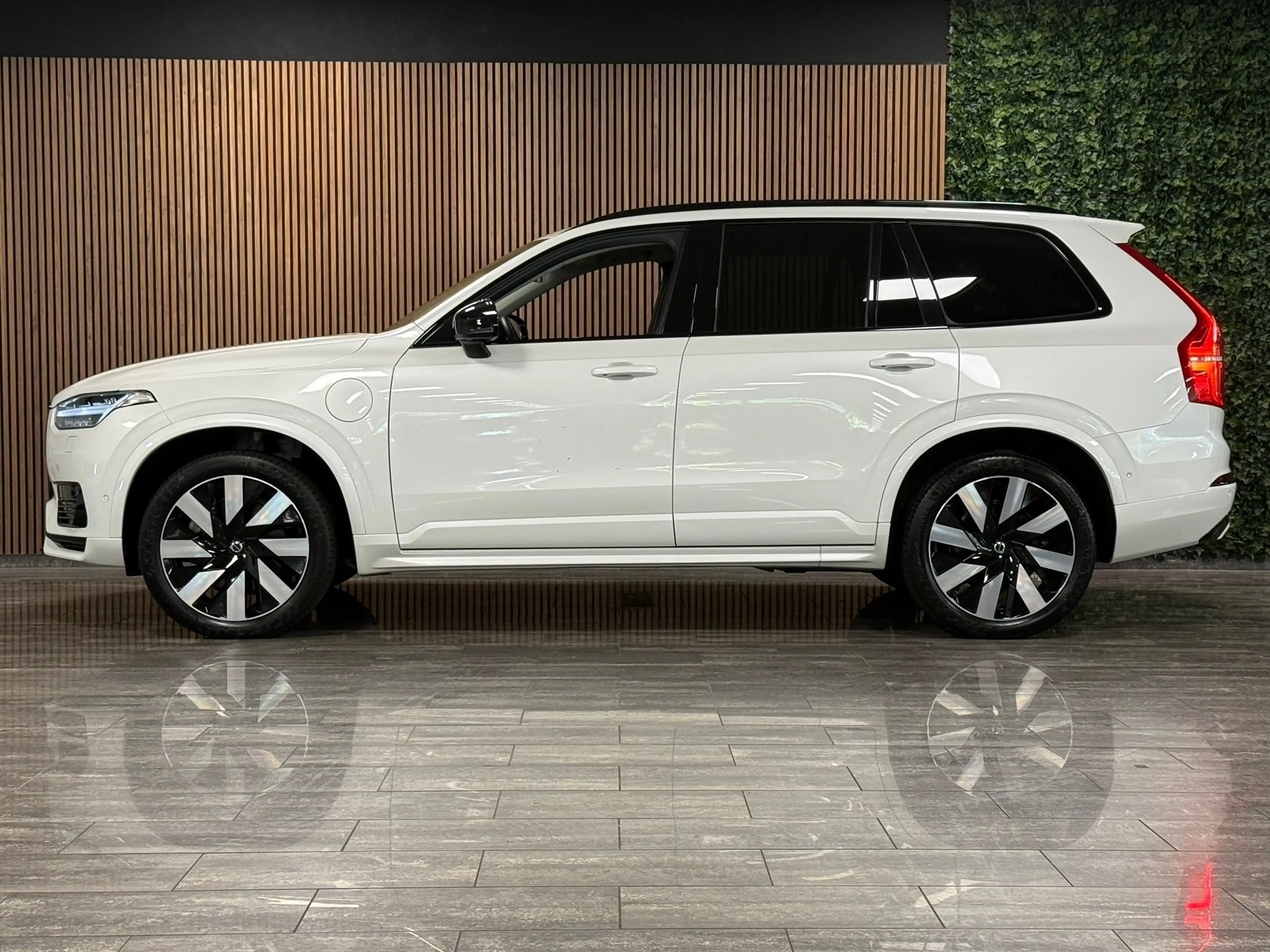 Volvo XC90 T8 AWD Recharge Plus Dark | 360 Camera | Harman Ka — photo 5