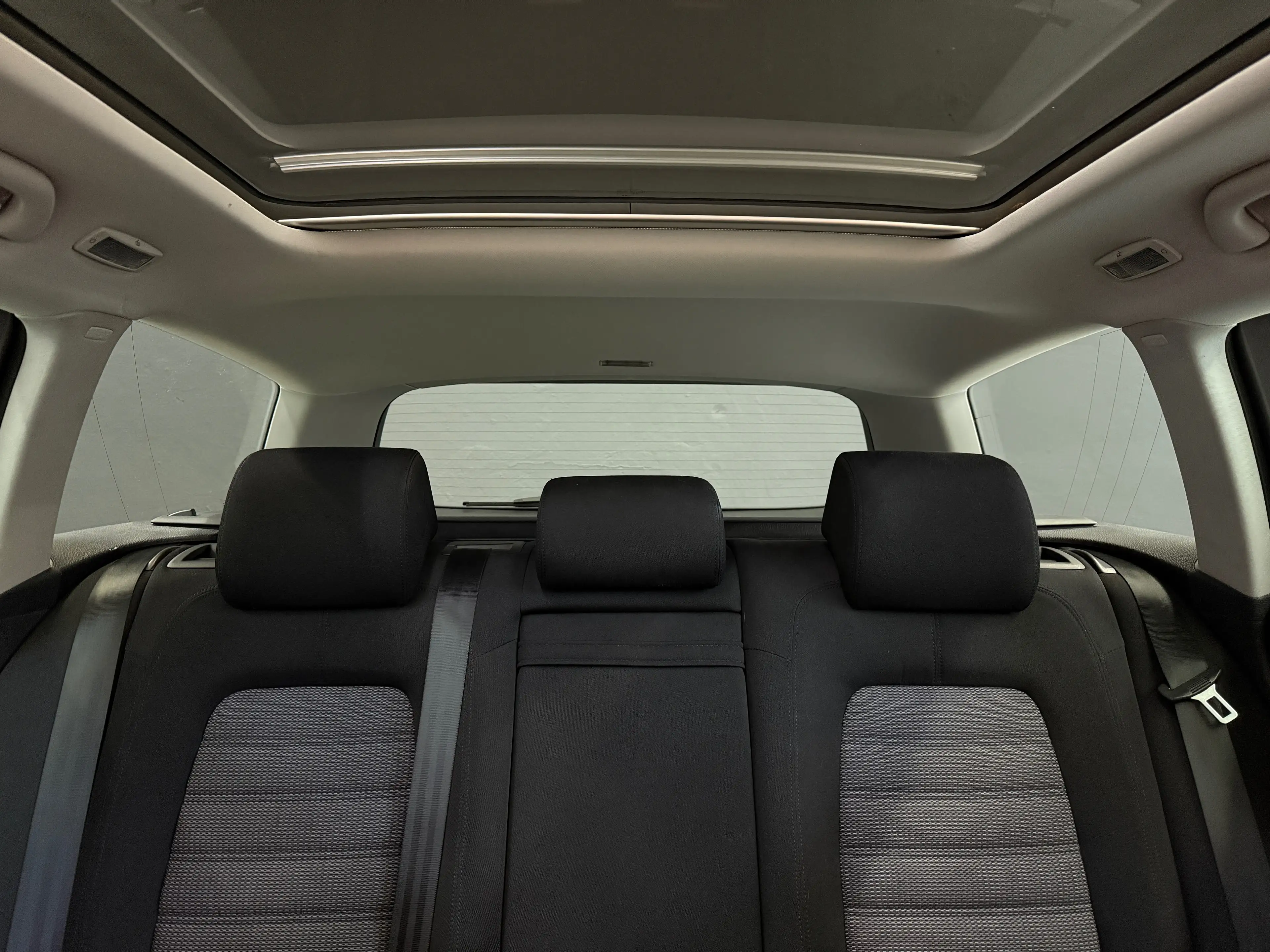 Volkswagen Passat Alltrack *4Motion, Panoramadach, Standheizung* — photo 15