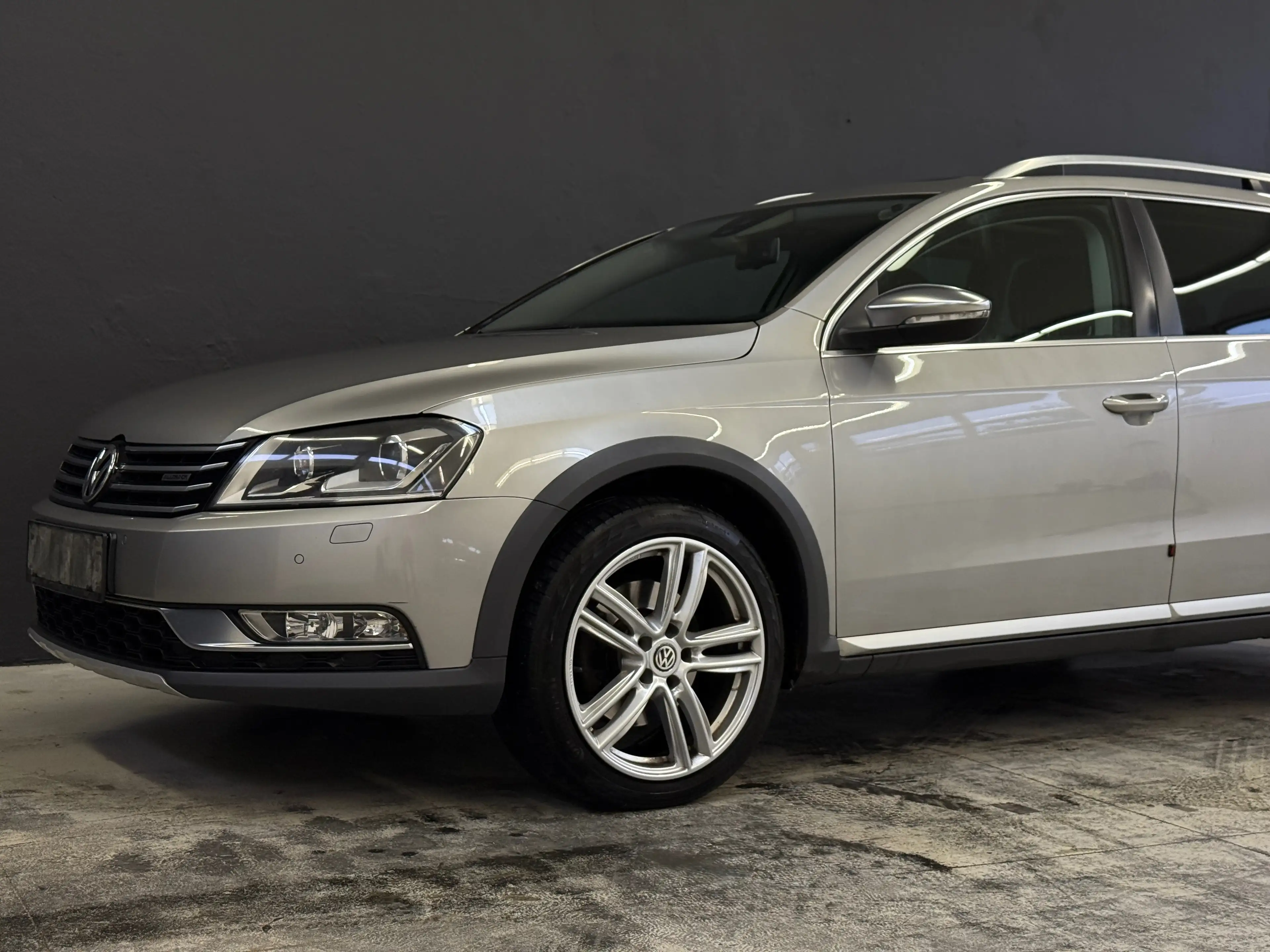 Volkswagen Passat Alltrack *4Motion, Panoramadach, Standheizung* — photo 8