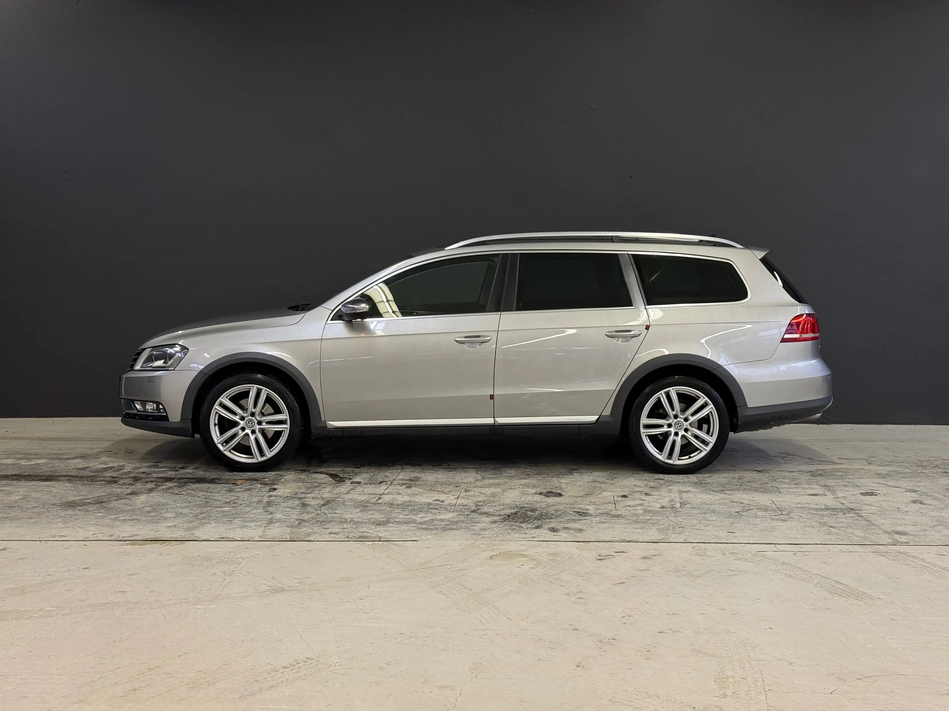 Volkswagen Passat Alltrack *4Motion, Panoramadach, Standheizung* — photo 7