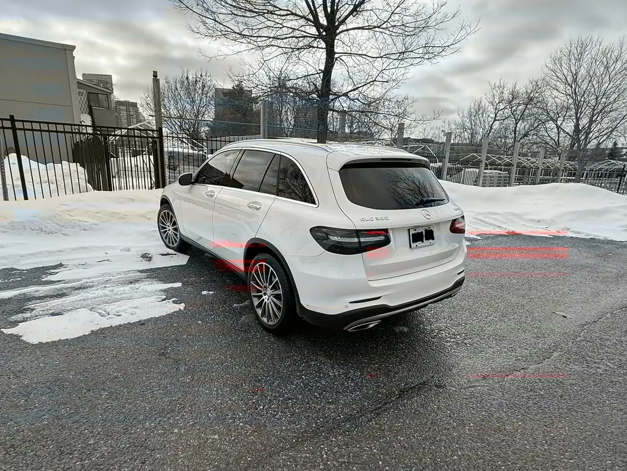 Mercedes-Benz GLC снимка Mercedes-Benz GLC