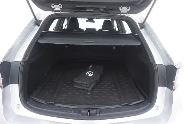 Toyota Corolla view 14