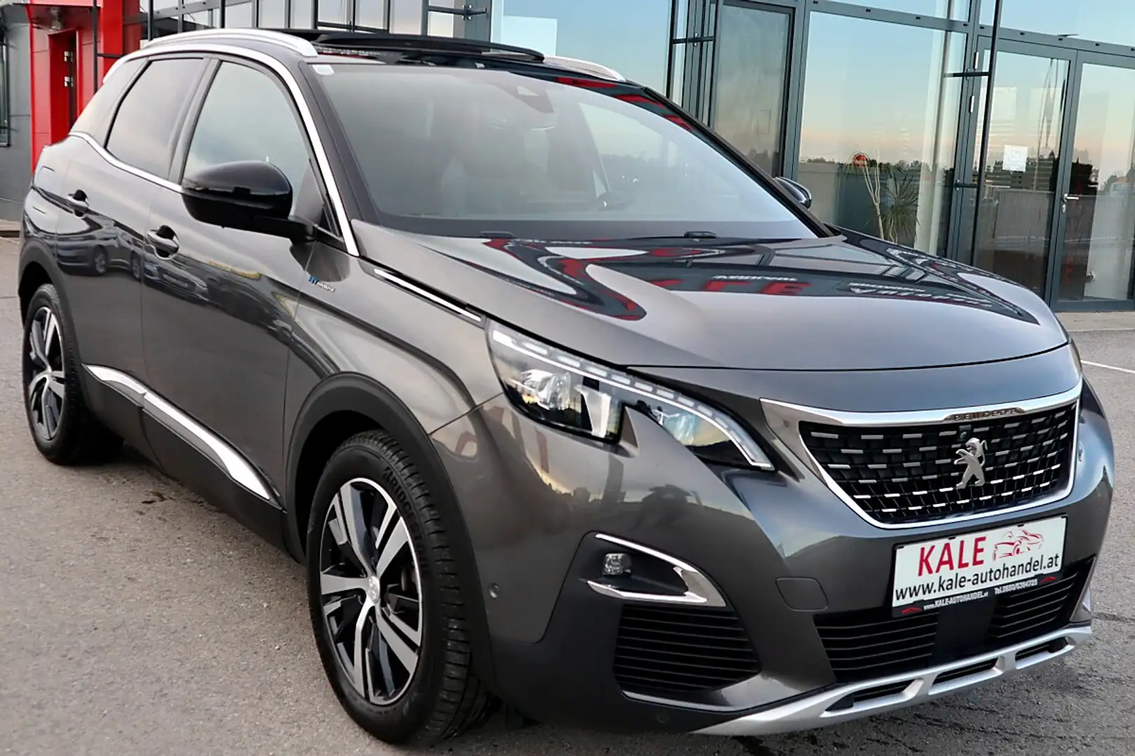 Peugeot 3008 Hybrid 300 e-EAT8 GT Pack Aut. *Panoramadach*Al... Grau - 2