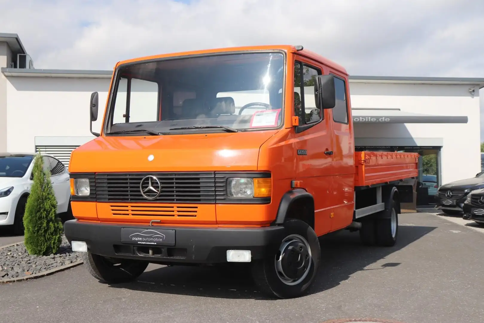 Mercedes-Benz 609 D DoKa Pritsche +H-KENNZEICHEN+SERVO+4-SITZER+ Orange - 2