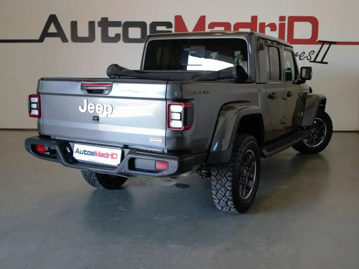 Jeep Gladiator 3.0 Ds 194kW (264CV) 4wd Overland Gris - 2
