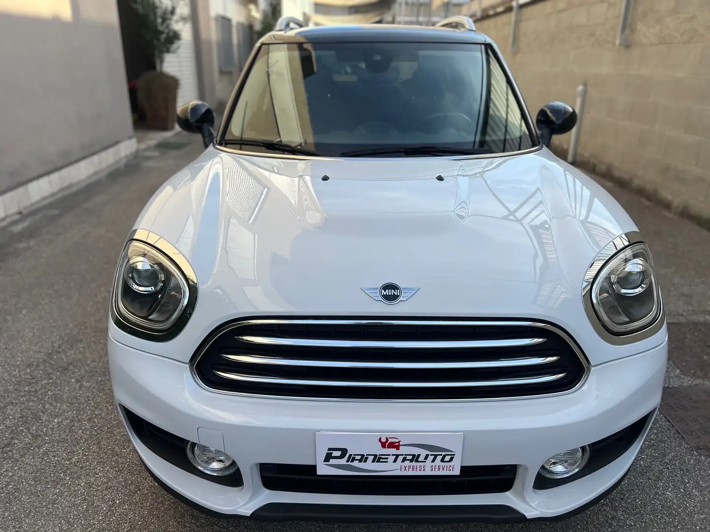 MINI Cooper D Countryman 2.0 COOPER D Business all4 auto NAVI/LED/17;/LUCI Blanc - 2