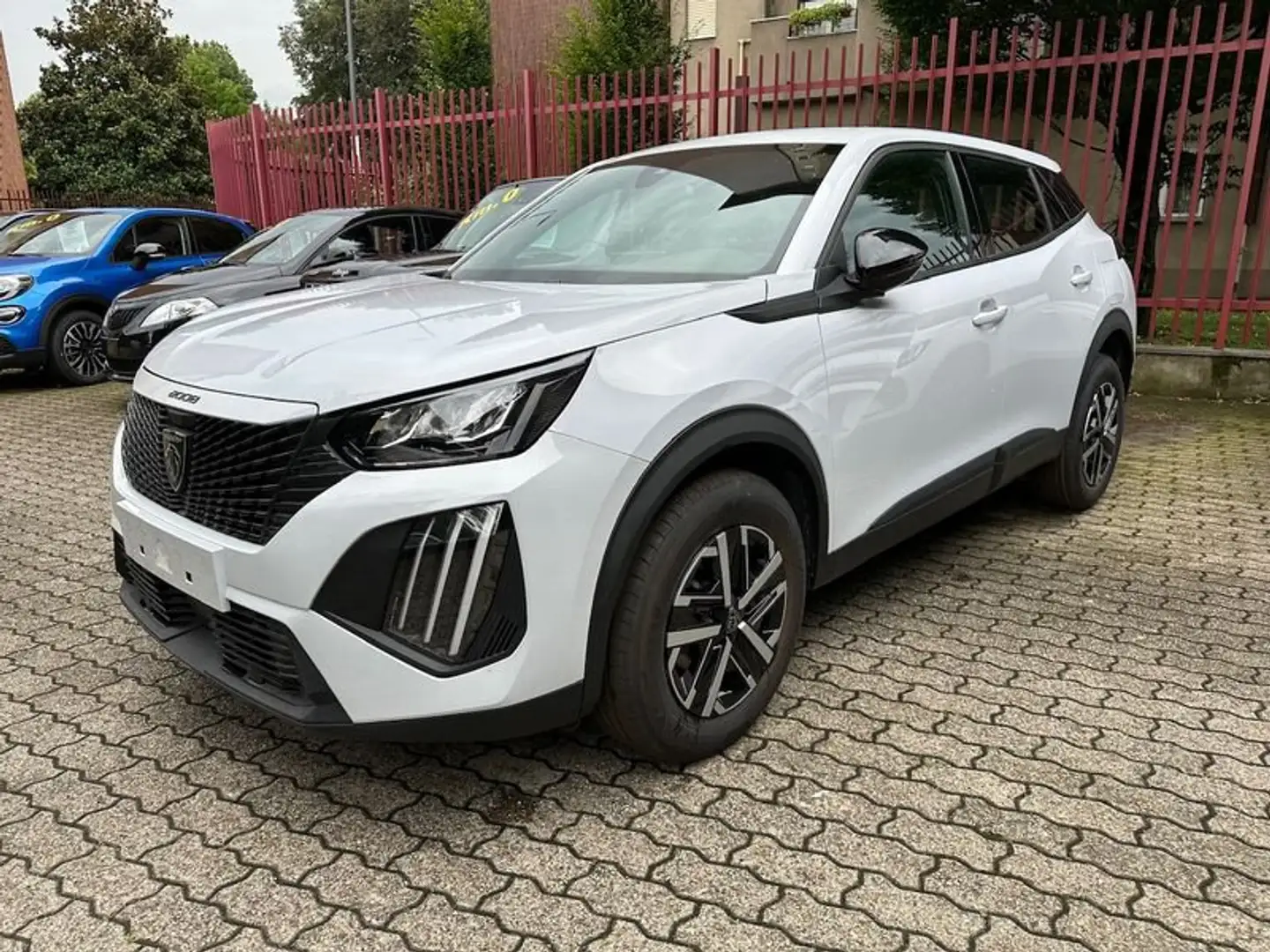 Peugeot 2008 PureTech 100 S&S Active Blanc - 1