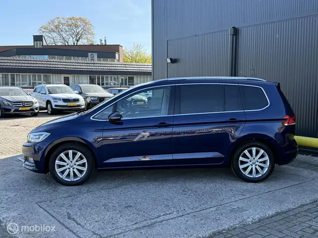 Volkswagen Touran view 7