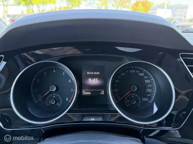 Volkswagen Touran view 15