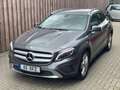 Mercedes-Benz GLA 180 1. Hand MERCEDES Scheckheft Gris - thumbnail 1