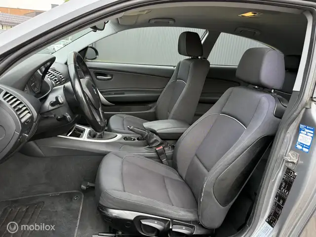 BMW 1 Series view 4