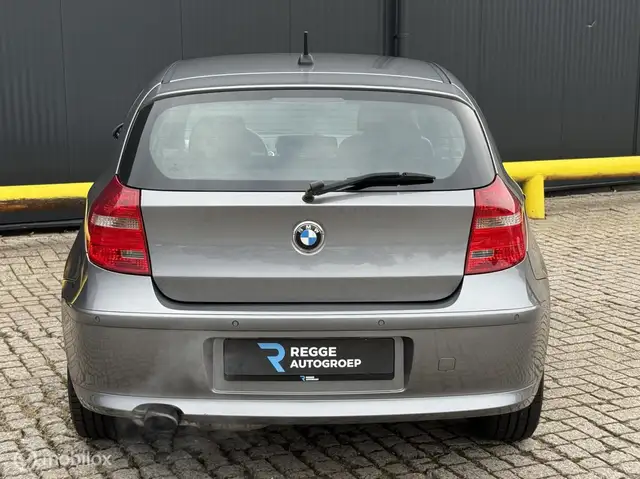 BMW 1 Series view 8