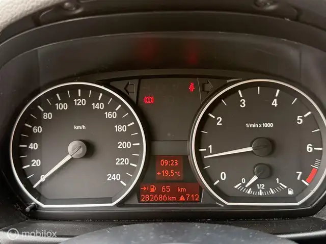 BMW 1 Series view 15