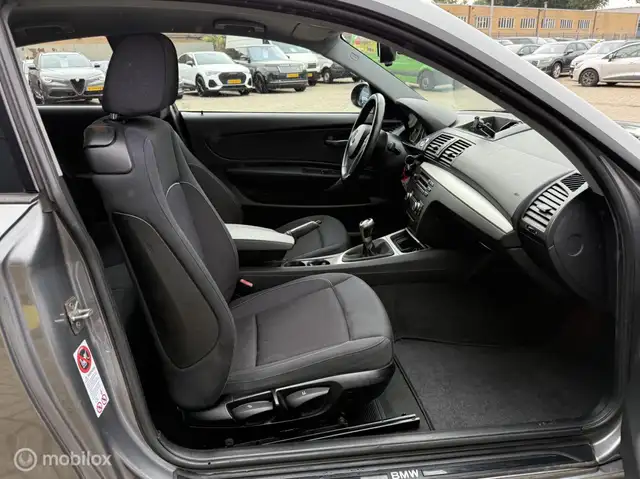 BMW 1 Series view 14