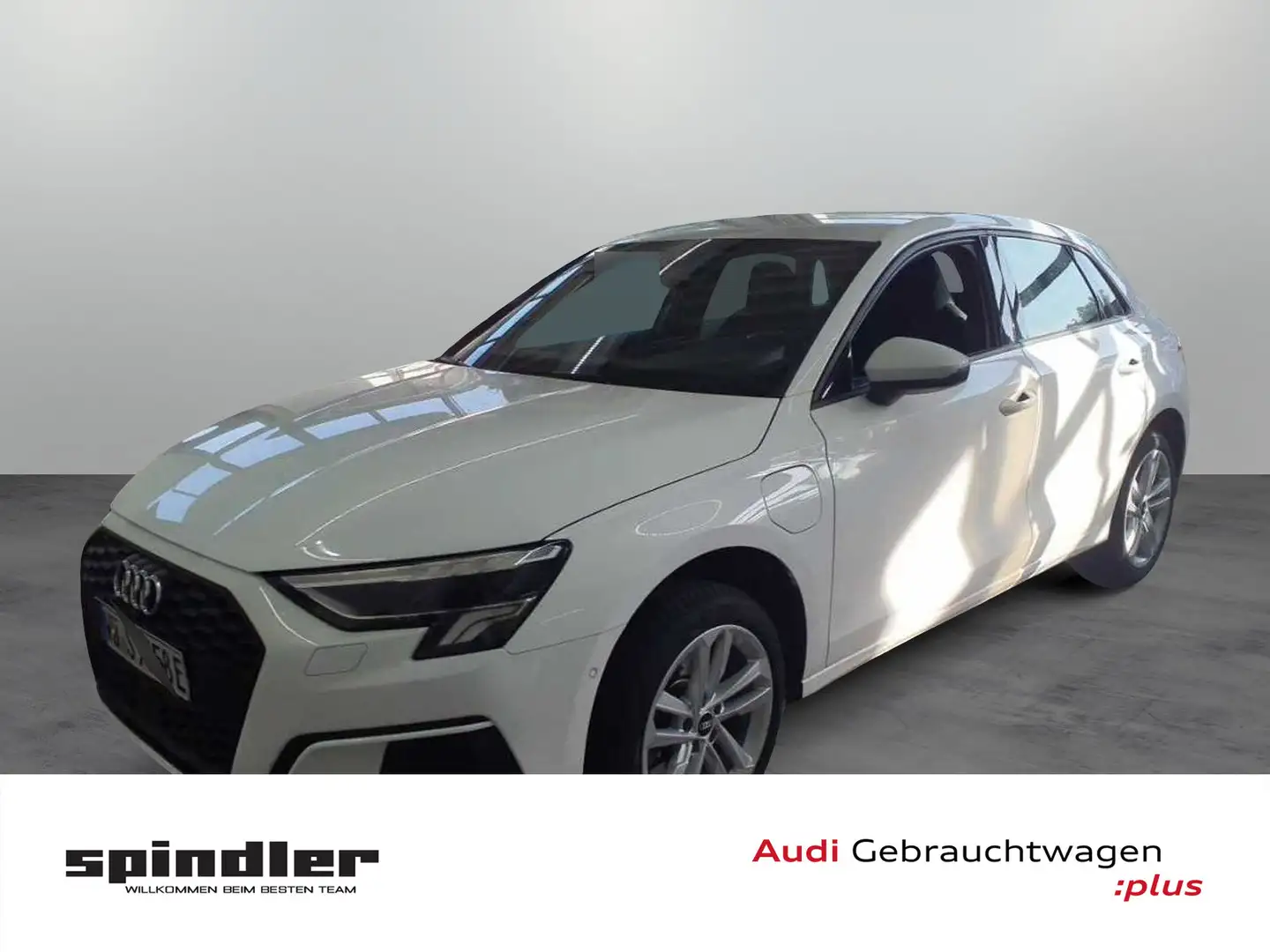 Audi A3 S-Line 40TFSIe S-tronic / Navi, B&O Weiß - 1