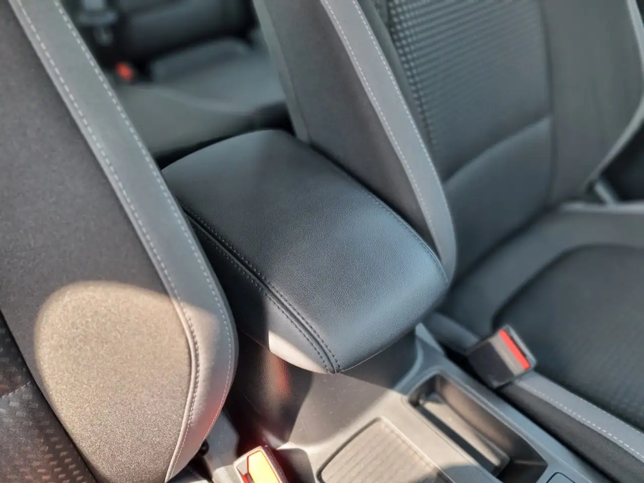 Ford Focus Turnier Automatik/Navi/Kamera/PDC/Garantie, миниатюра 24
