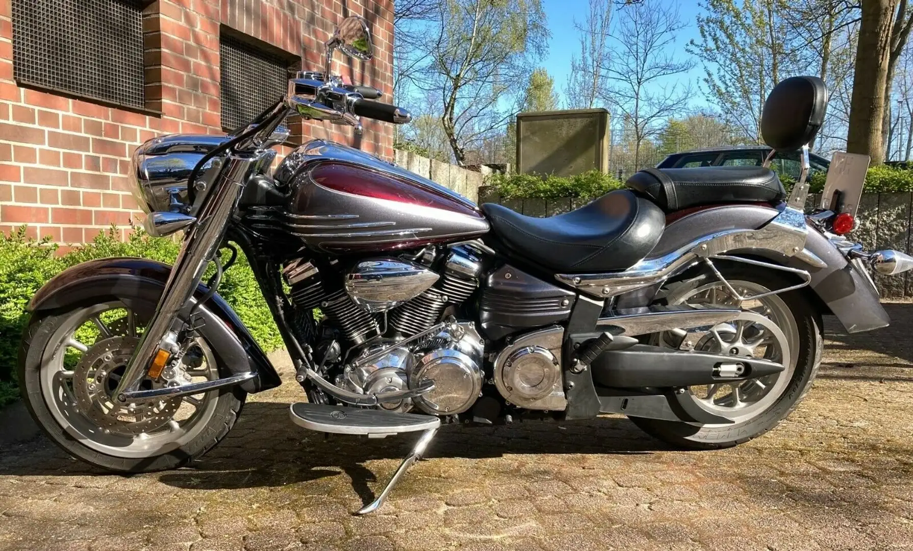 Yamaha XV 1900 Stratoliner S Black - 2