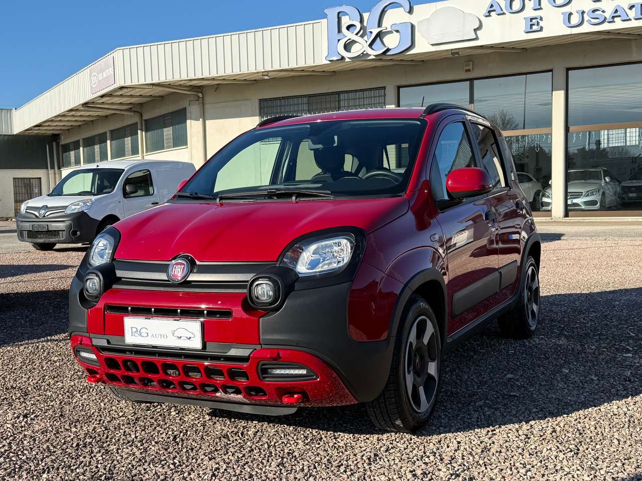 Fiat Panda Panda 1.0 firefly hybrid City Cross s&s 70cv 5p.ti