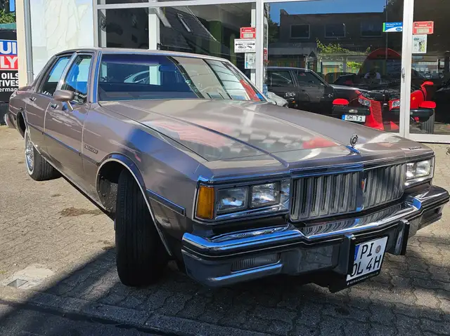 Chevrolet Caprice Pontiac Parisienne
