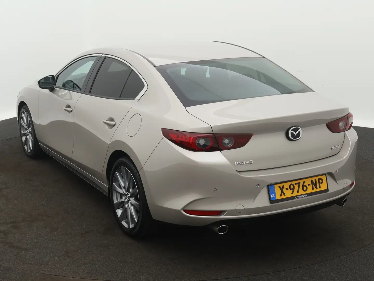 Mazda 3 2.0 e-SkyActiv-G M Hybrid 122 Luxury | Navigatie | Bruin - 2