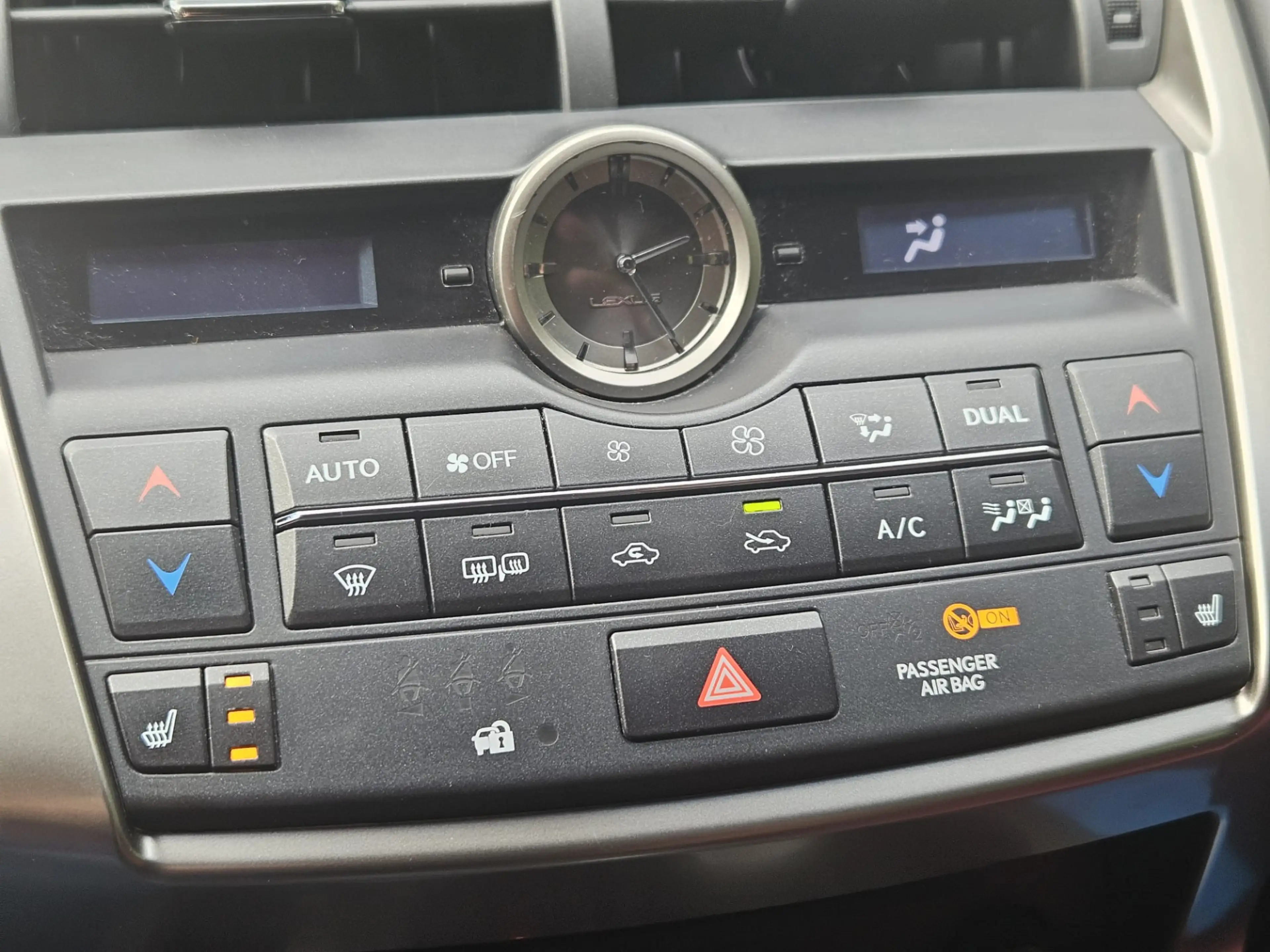 Lexus NX 300h AWD F Sport Line Panorama dak/ Headup display/Mark — photo 14