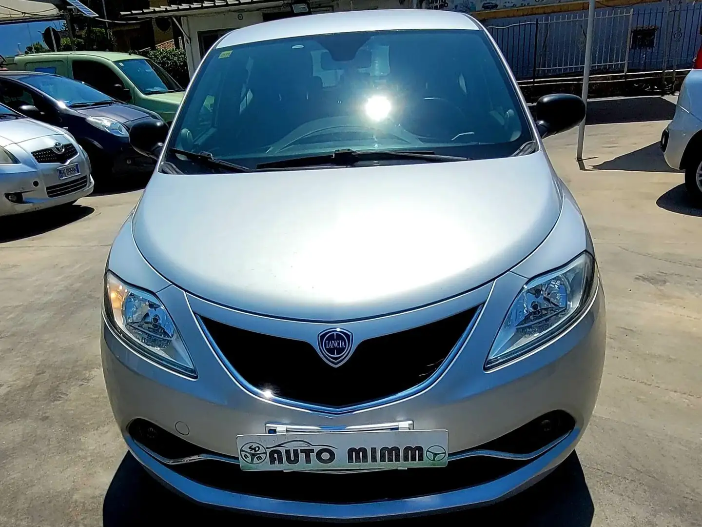 Lancia Ypsilon Ypsilon III 2015 1.2 Gold ecochic Gpl 69cv Argento - 1