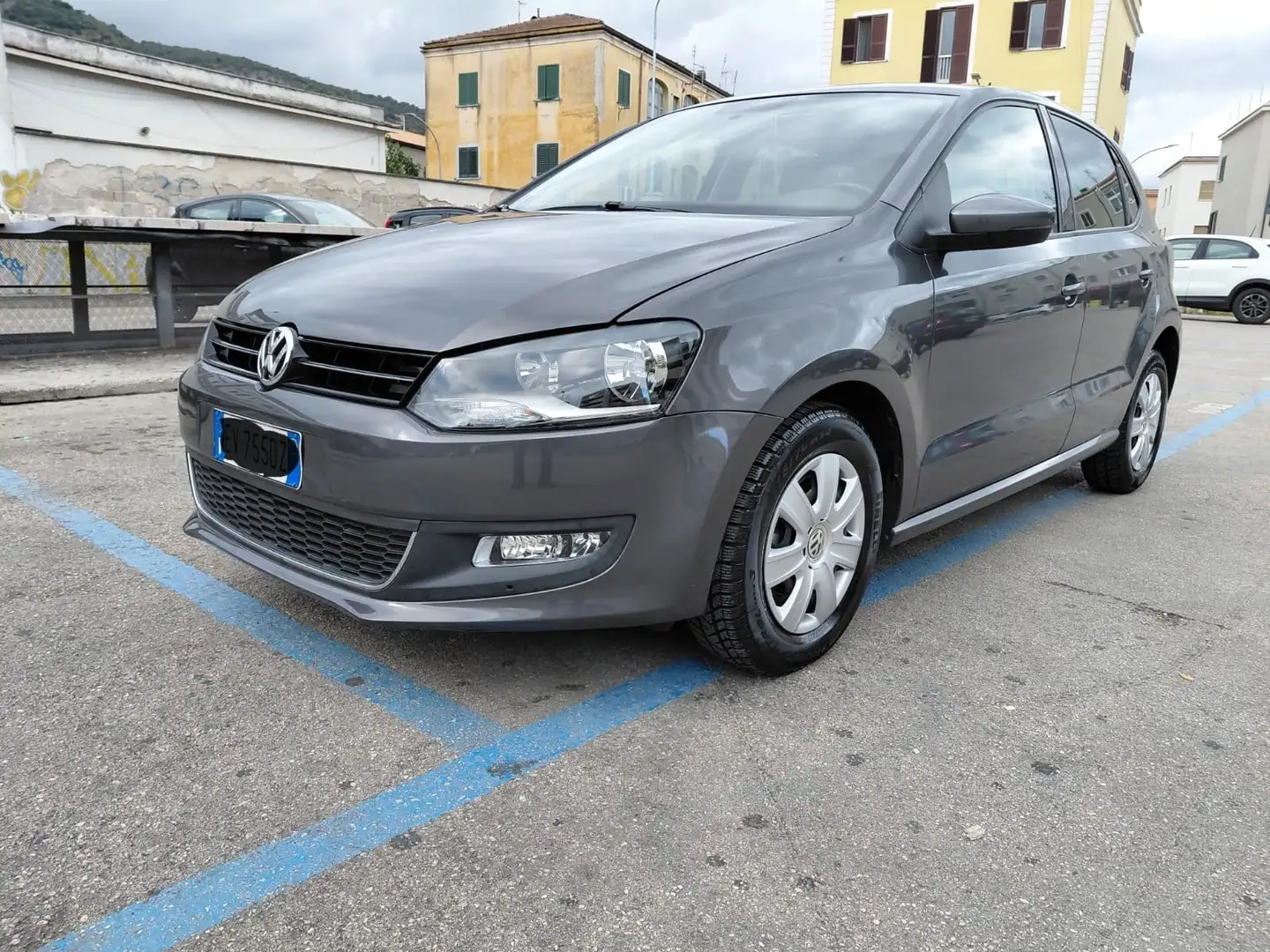 Volkswagen Polo 5p 1.4 Highline - 1